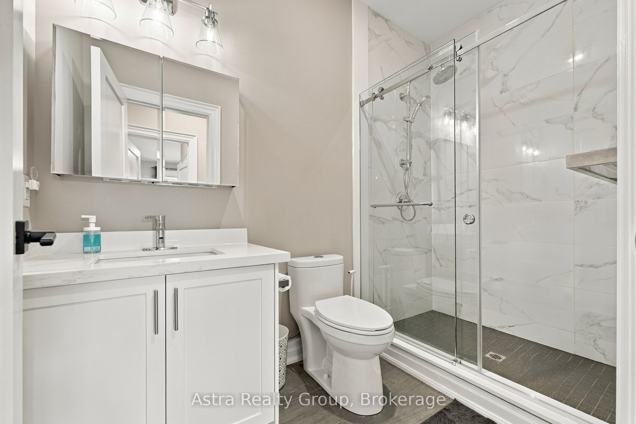 181 Anglo Street Property Photo 26