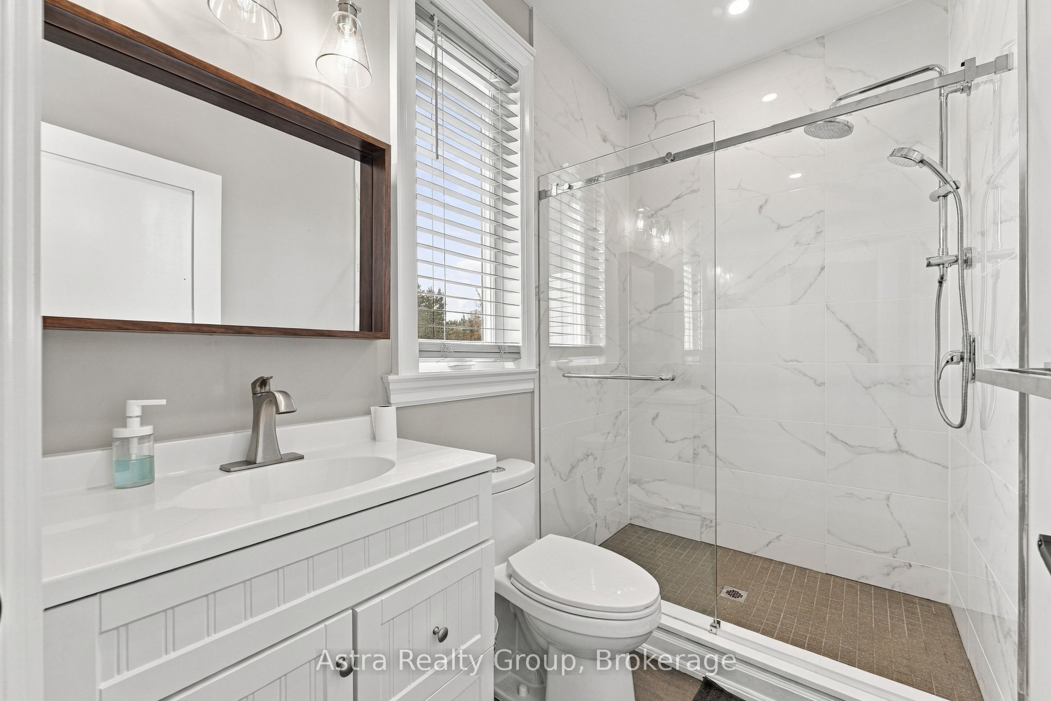 181 Anglo Street Property Photo 29