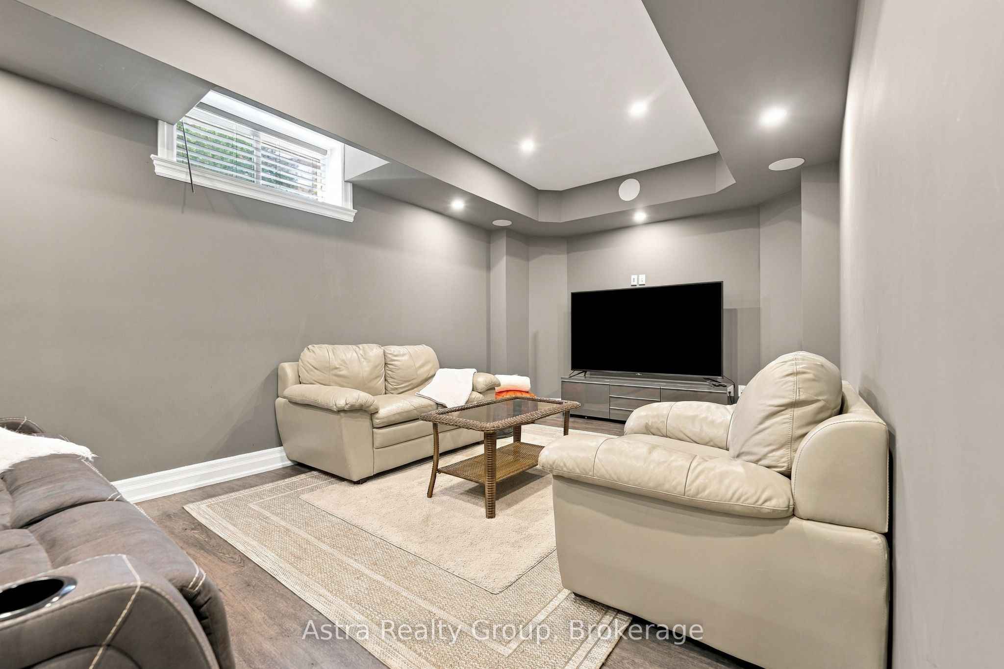 181 Anglo Street Property Photo 37