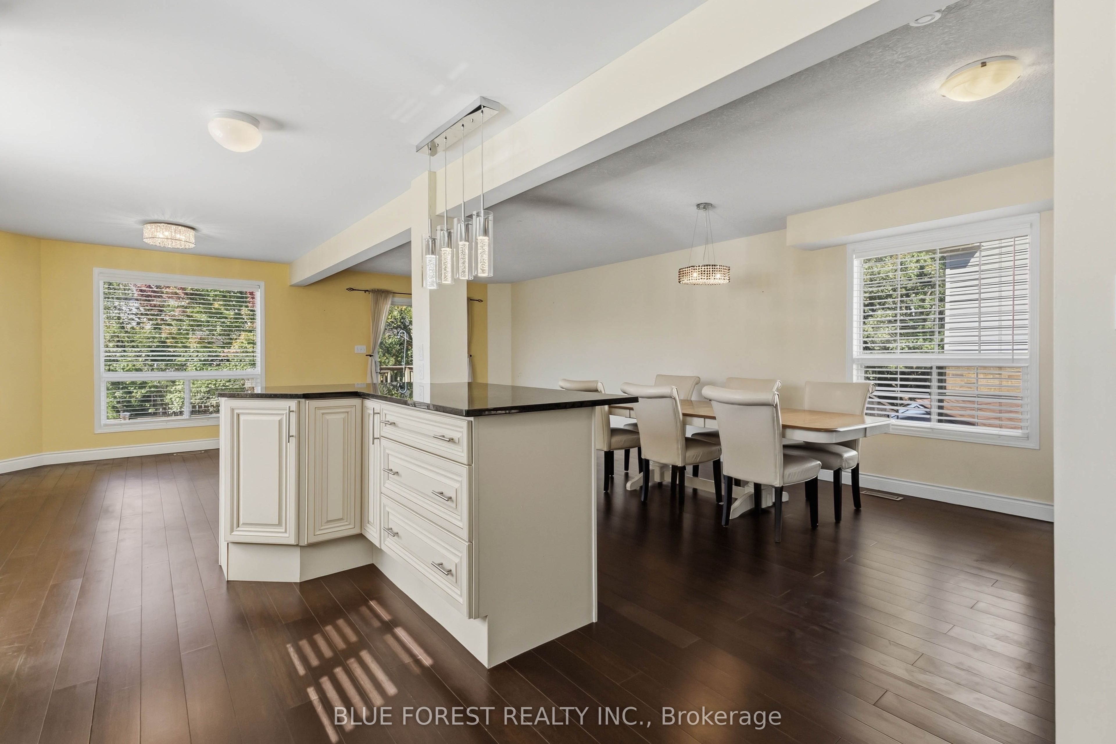 763 Redoak Place Property Photo 7
