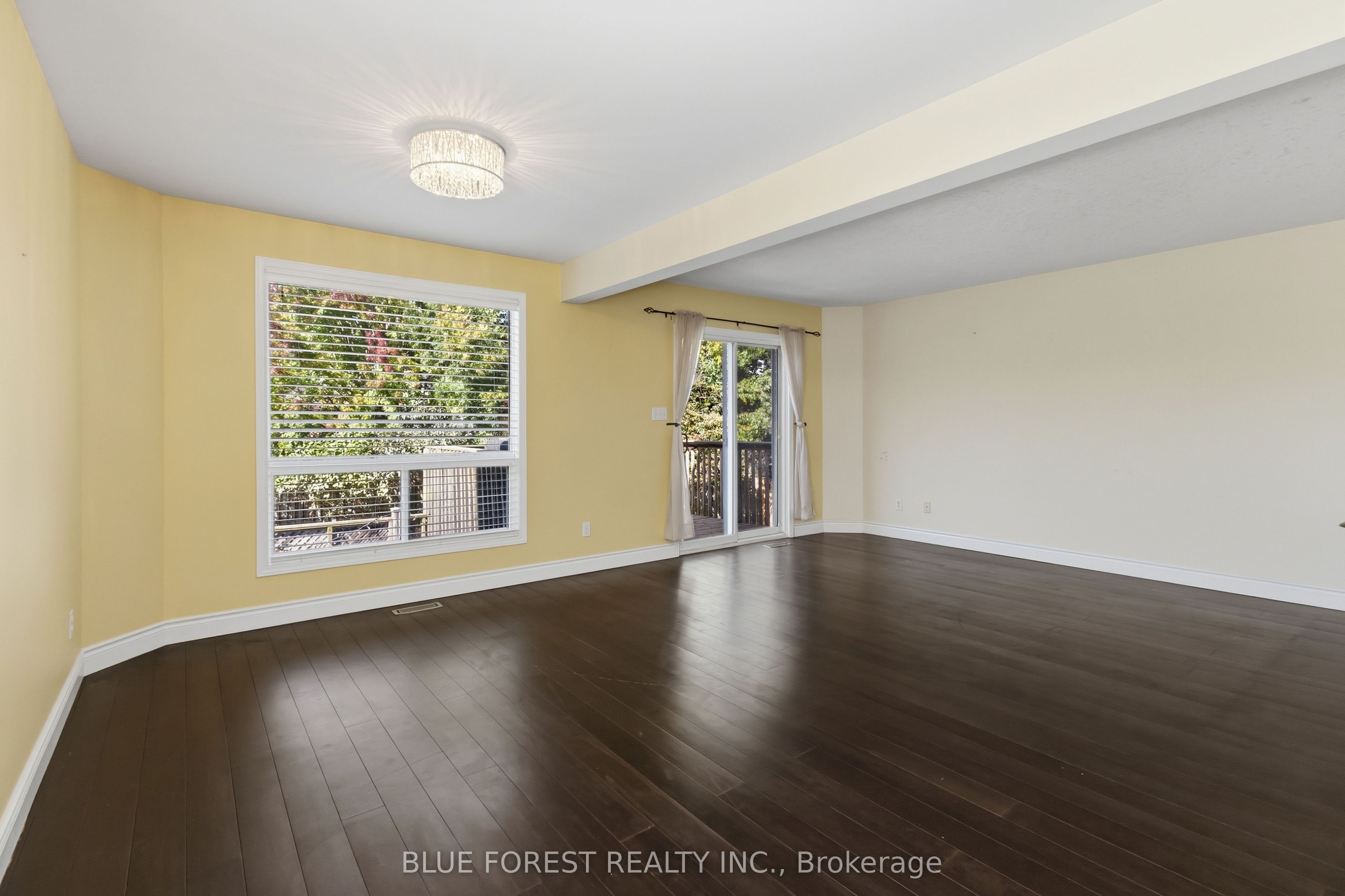 763 Redoak Place Property Photo 10