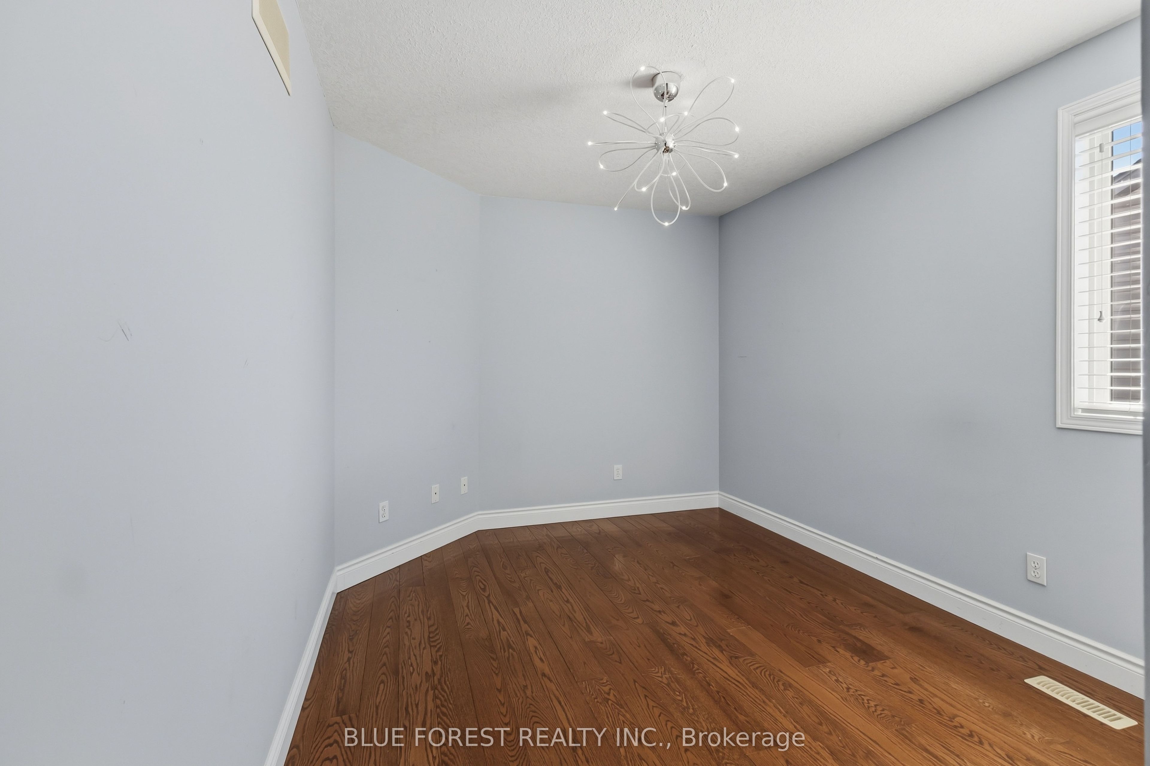 763 Redoak Place Property Photo 29