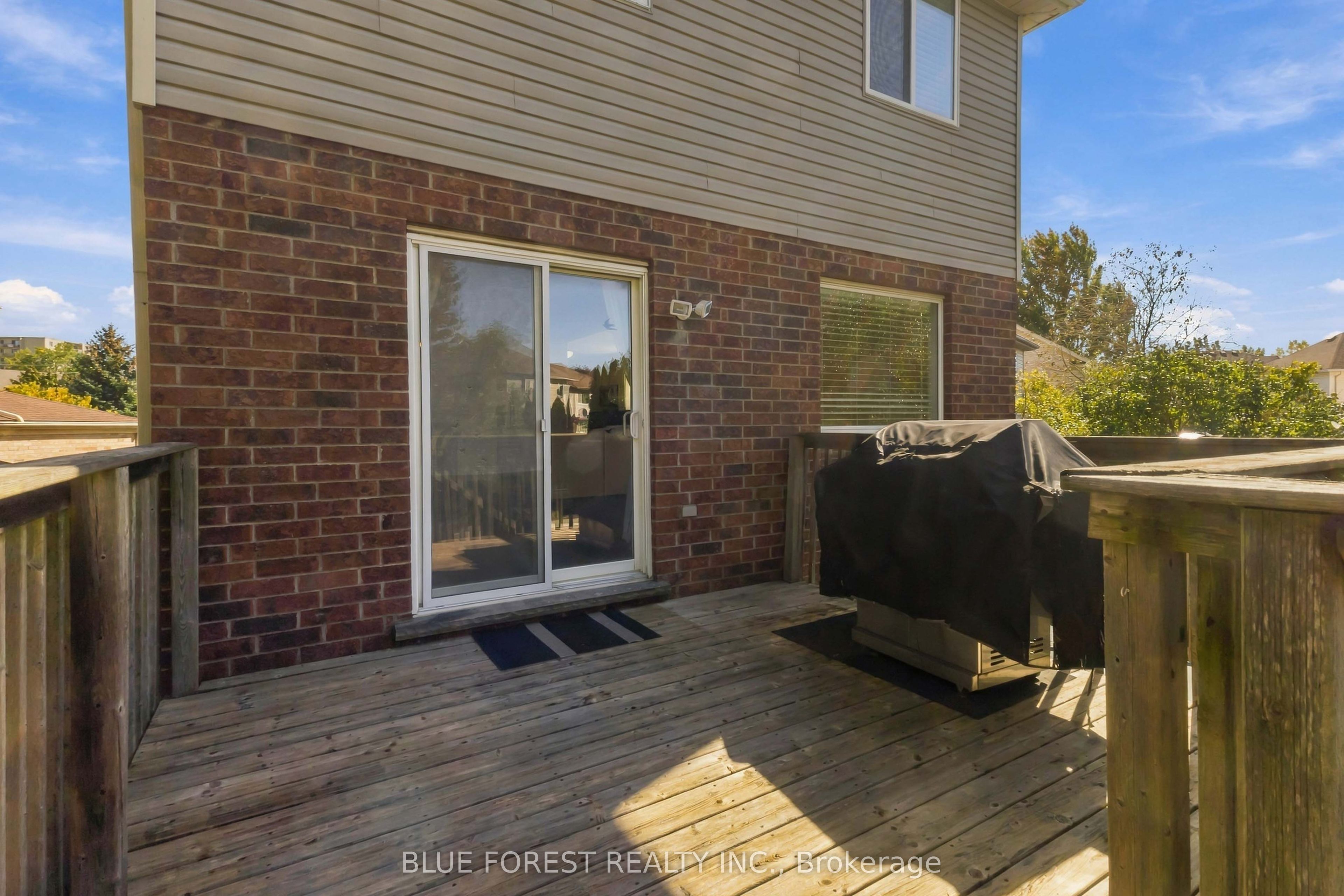 763 Redoak Place Property Photo 42