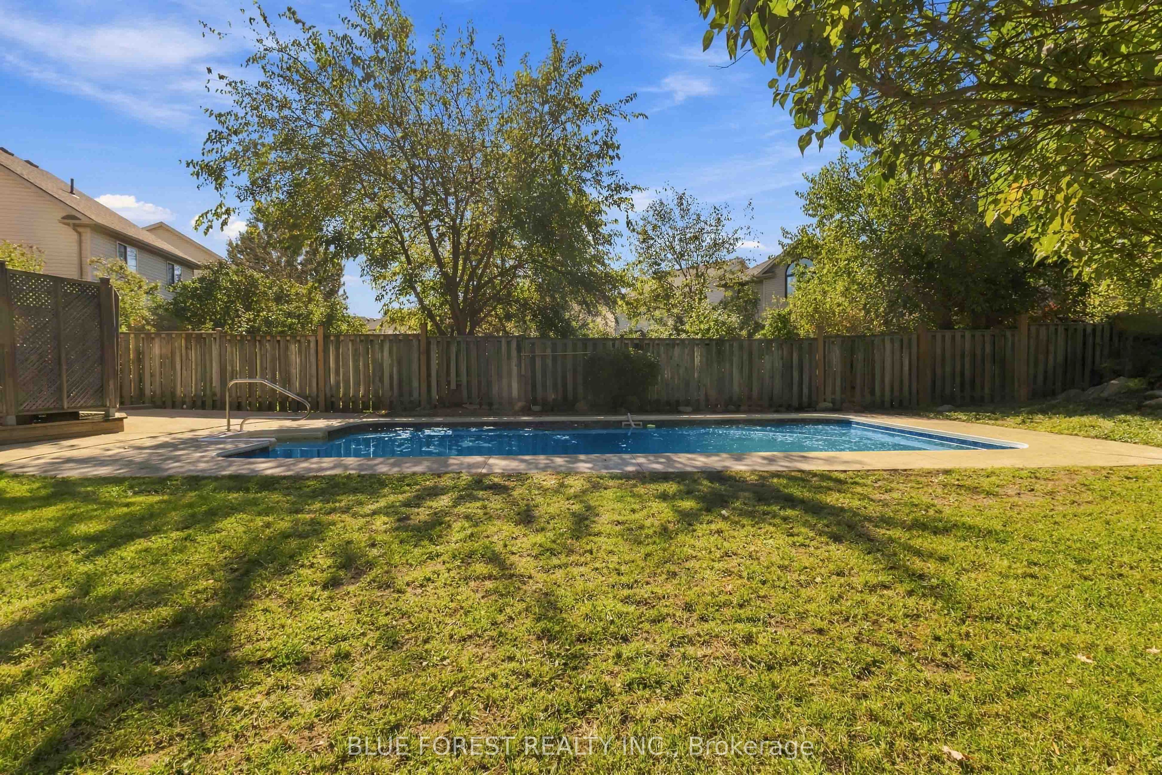763 Redoak Place Property Photo 45