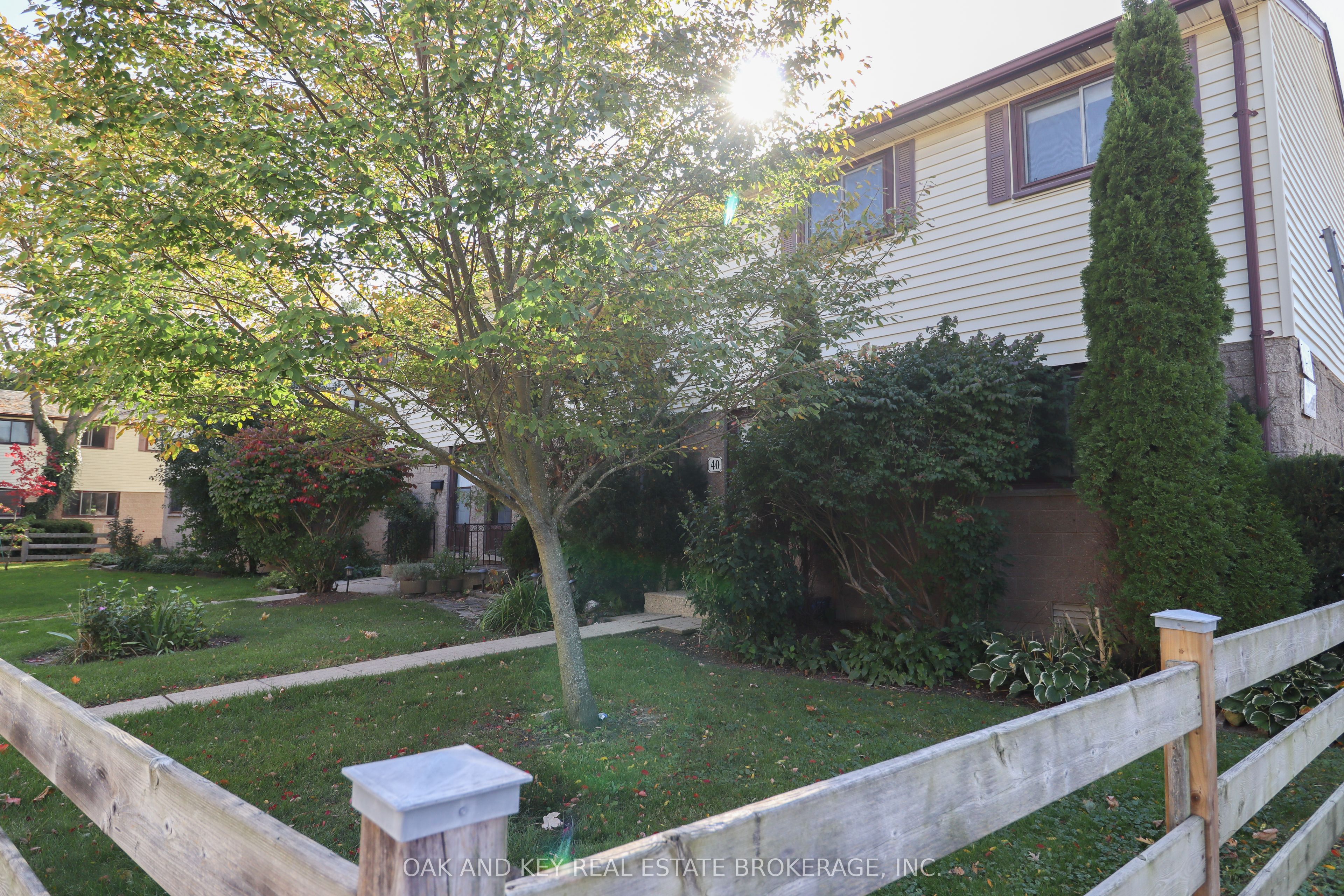 825 Dundalk Drive 40 Property Photo 2