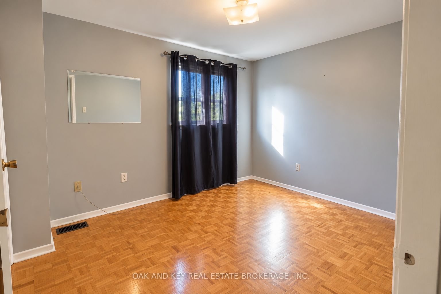 825 Dundalk Drive 40 Property Photo 15
