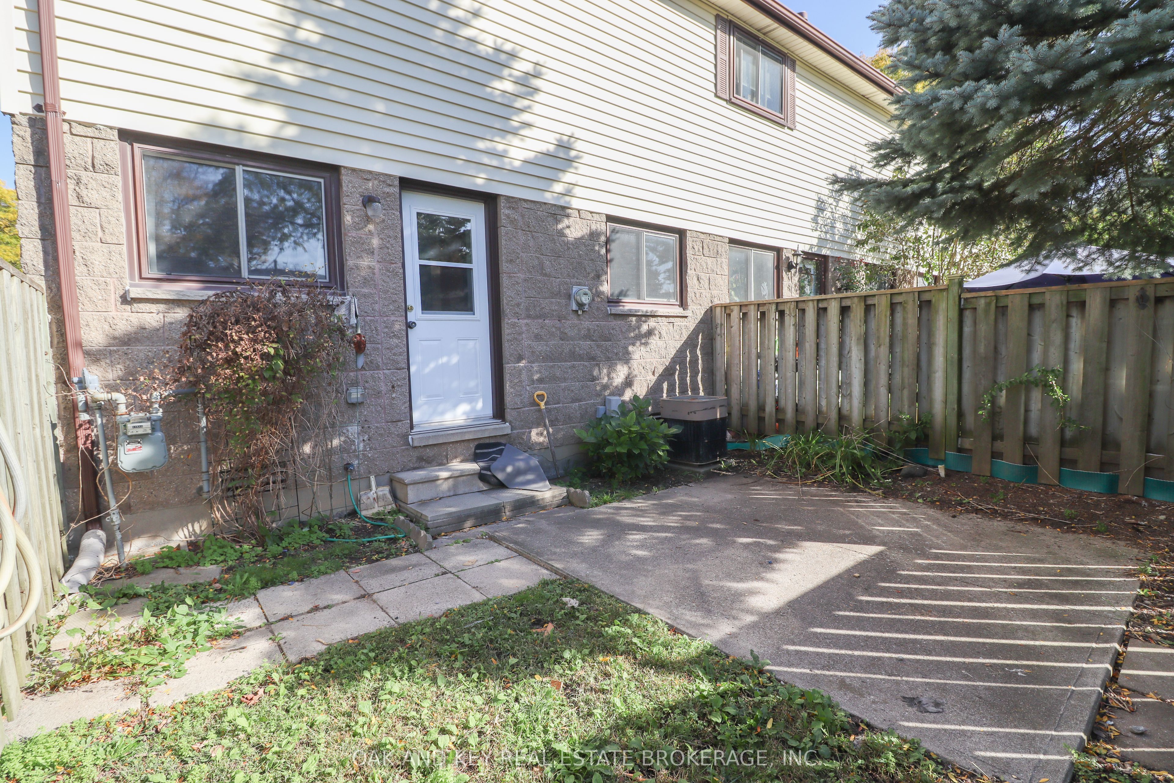 825 Dundalk Drive 40 Property Photo 23