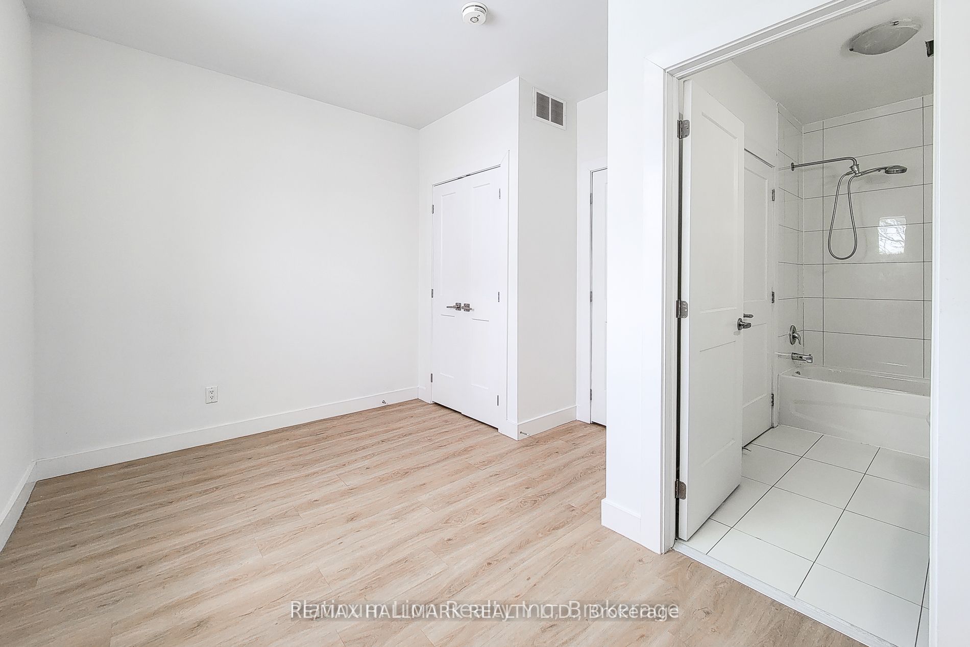 340-342 Barton Street E Property Photo 22