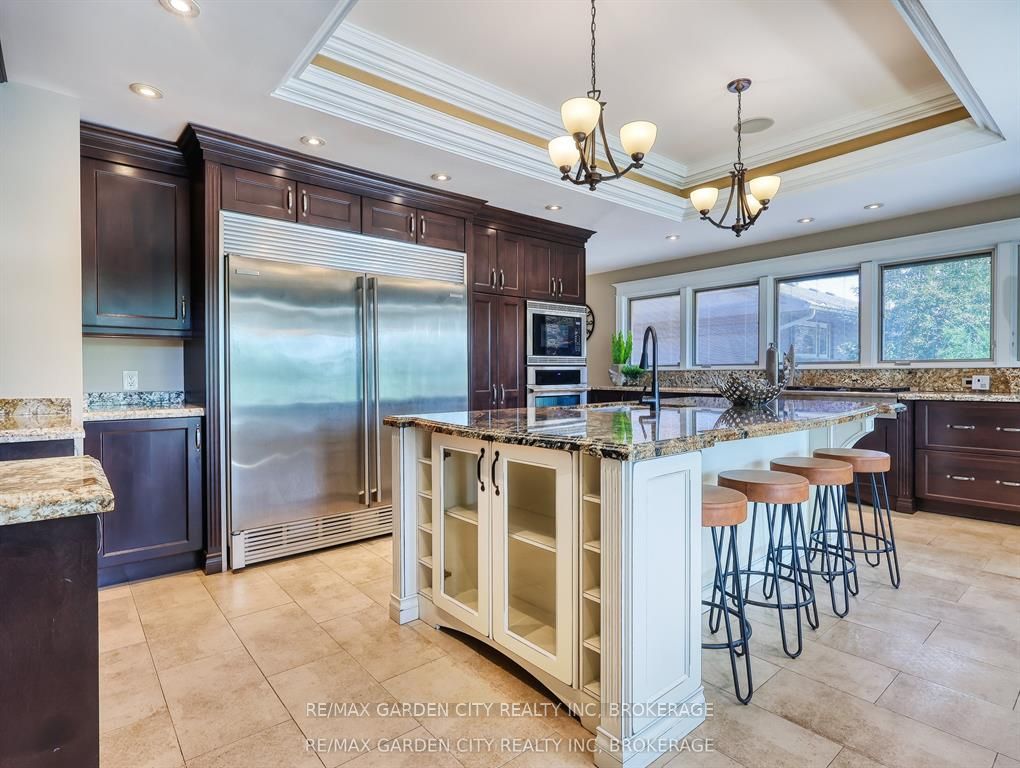 28 Marsdale Drive Property Photo 9