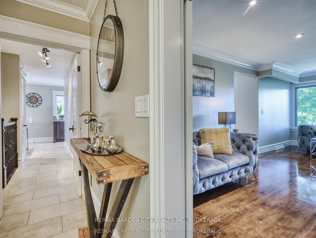 28 Marsdale Drive Property Photo 16