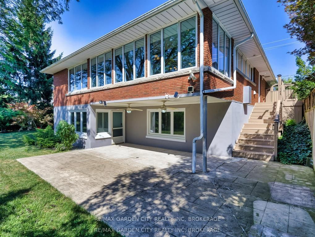 28 Marsdale Drive Property Photo 40