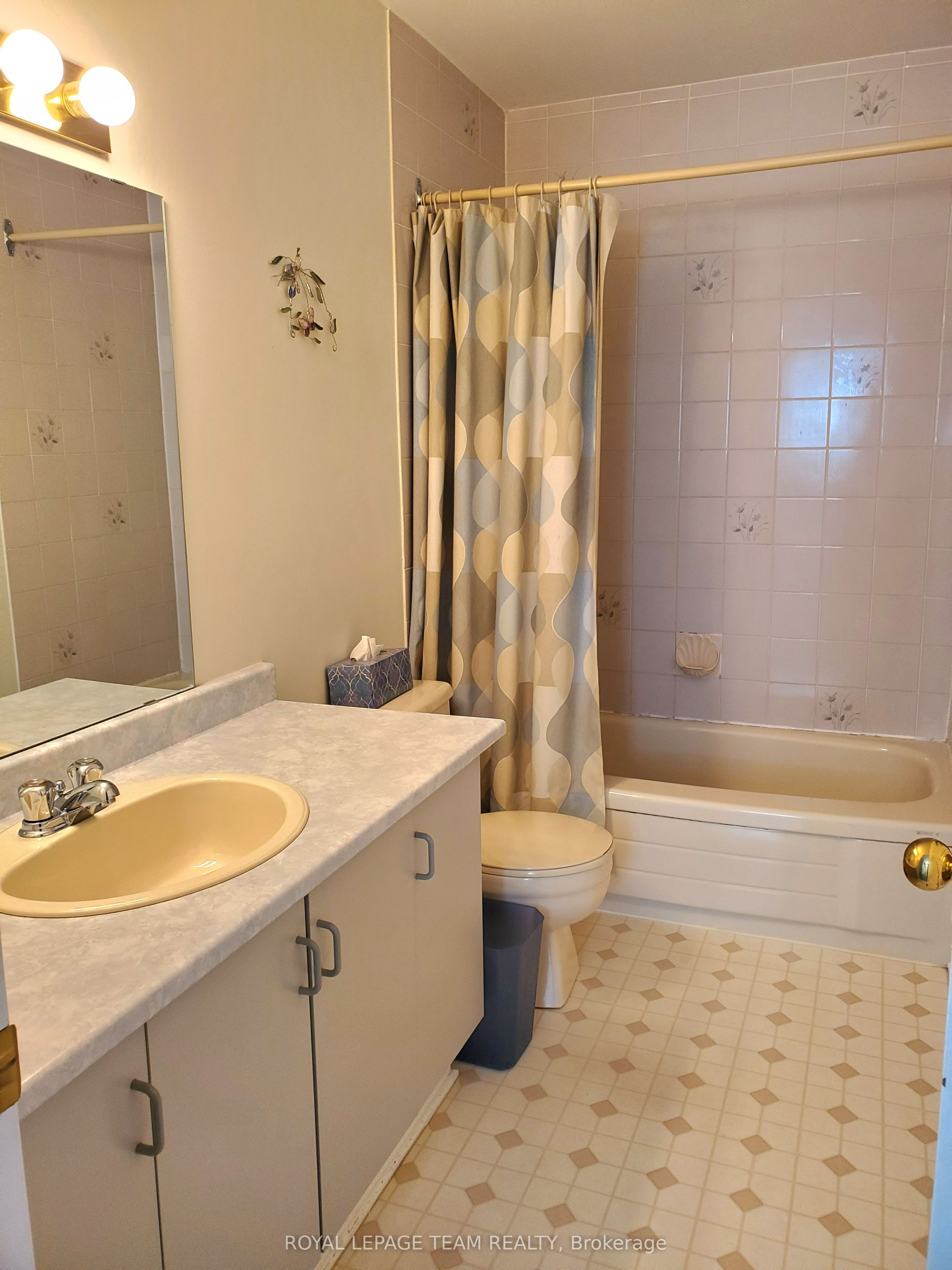 61 Mcgibbon Drive Property Photo 13