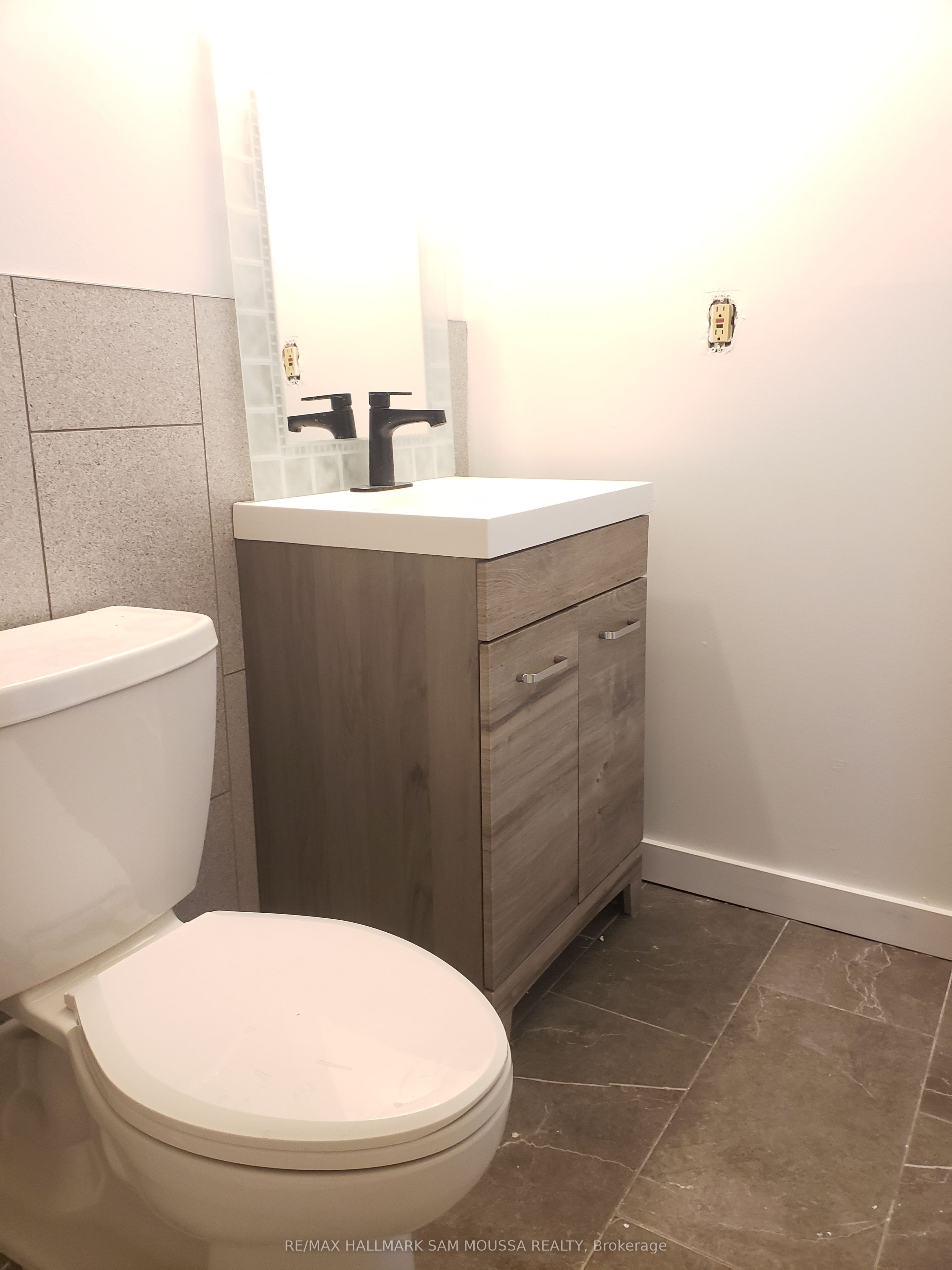 1177 Belanger Avenue 413 Property Photo 13