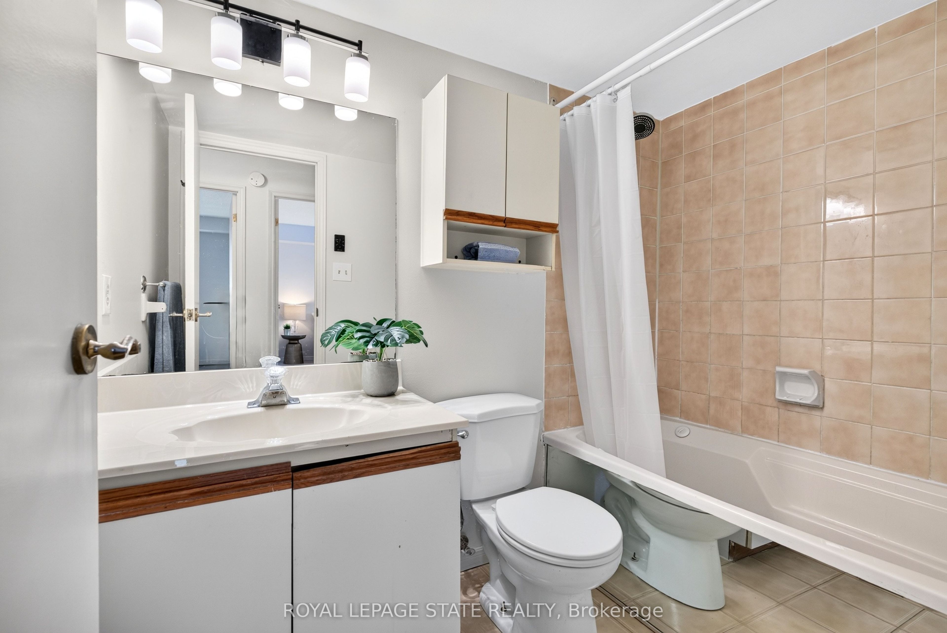 966 Queenston Road 203 Property Photo 24