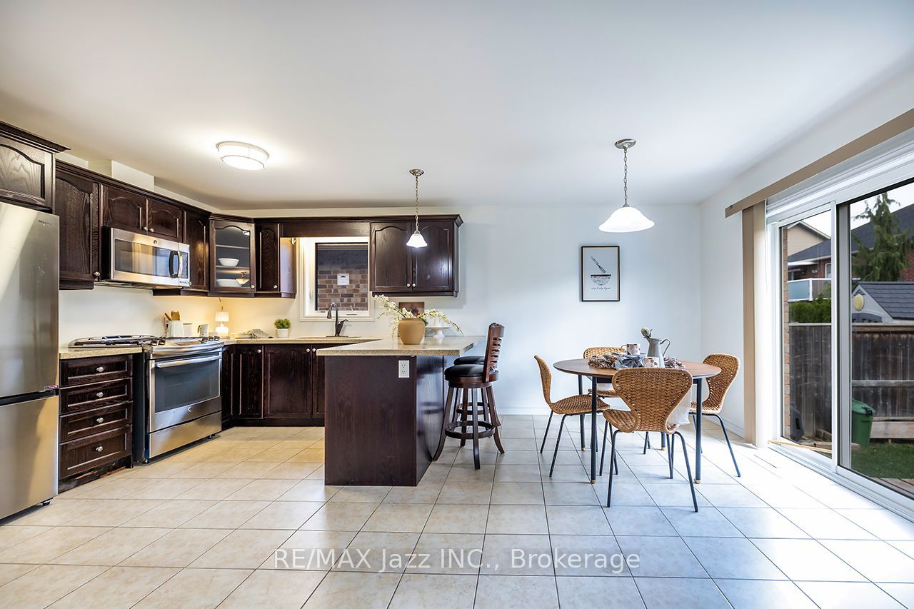 10 Milner Court Property Photo 6