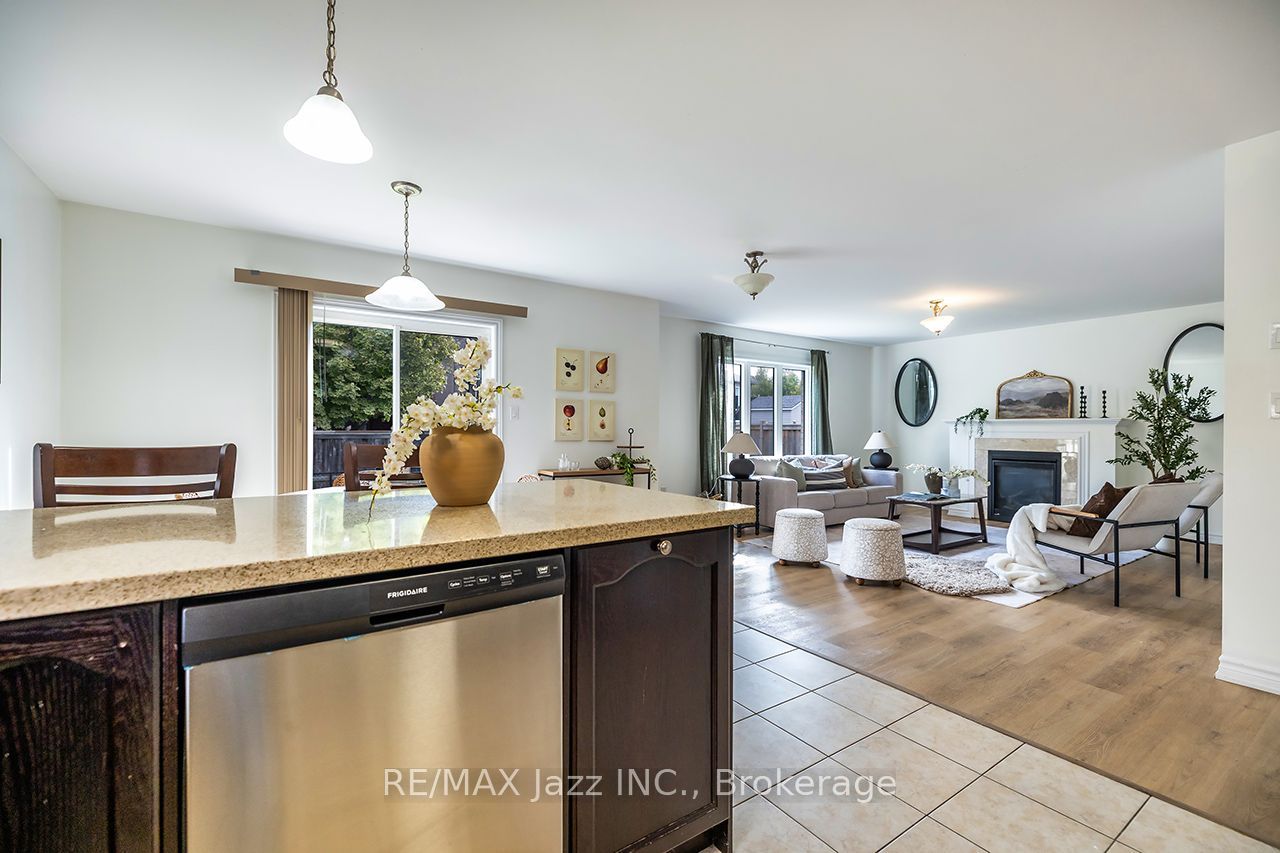 10 Milner Court Property Photo 8