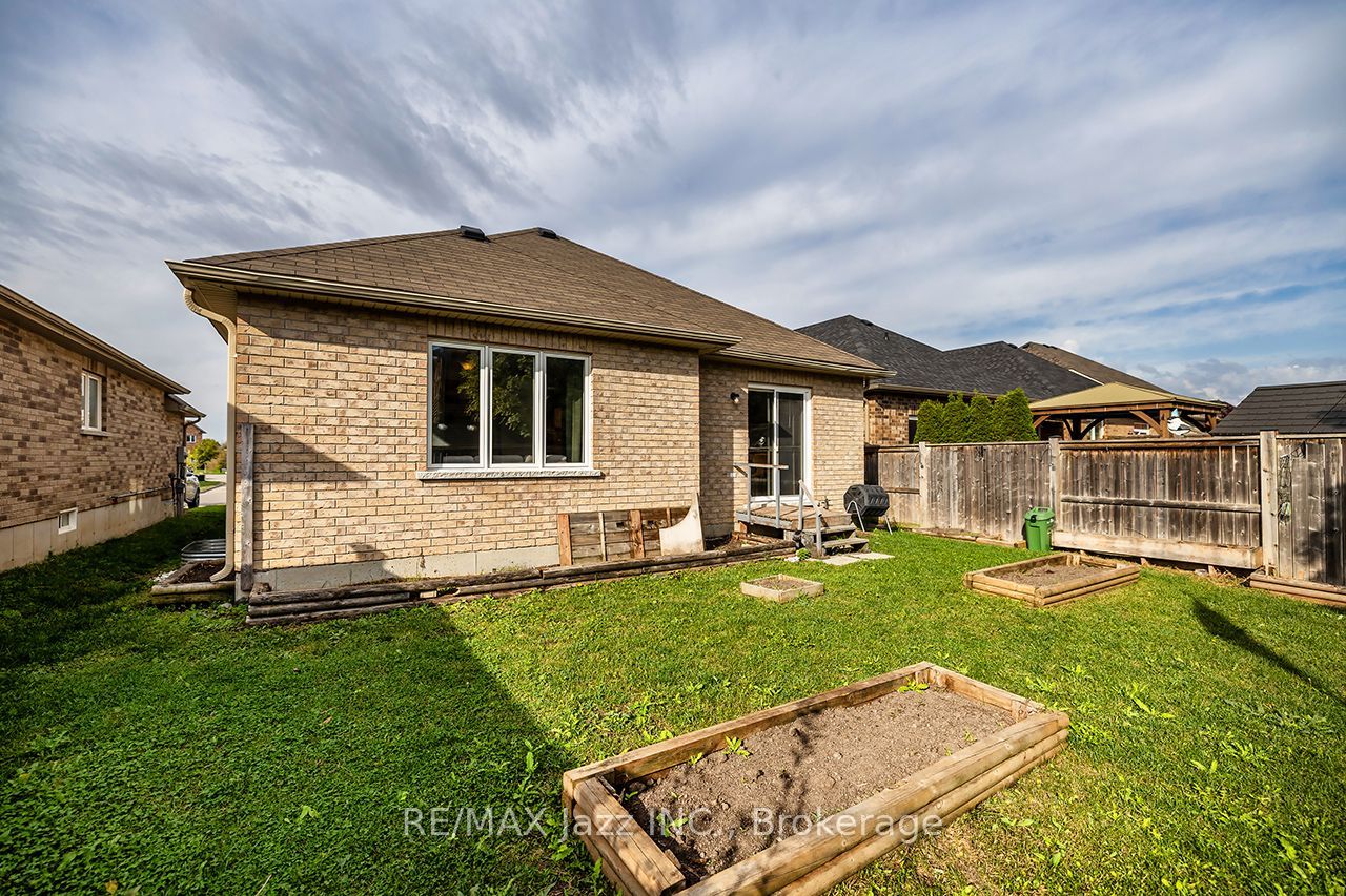 10 Milner Court Property Photo 25