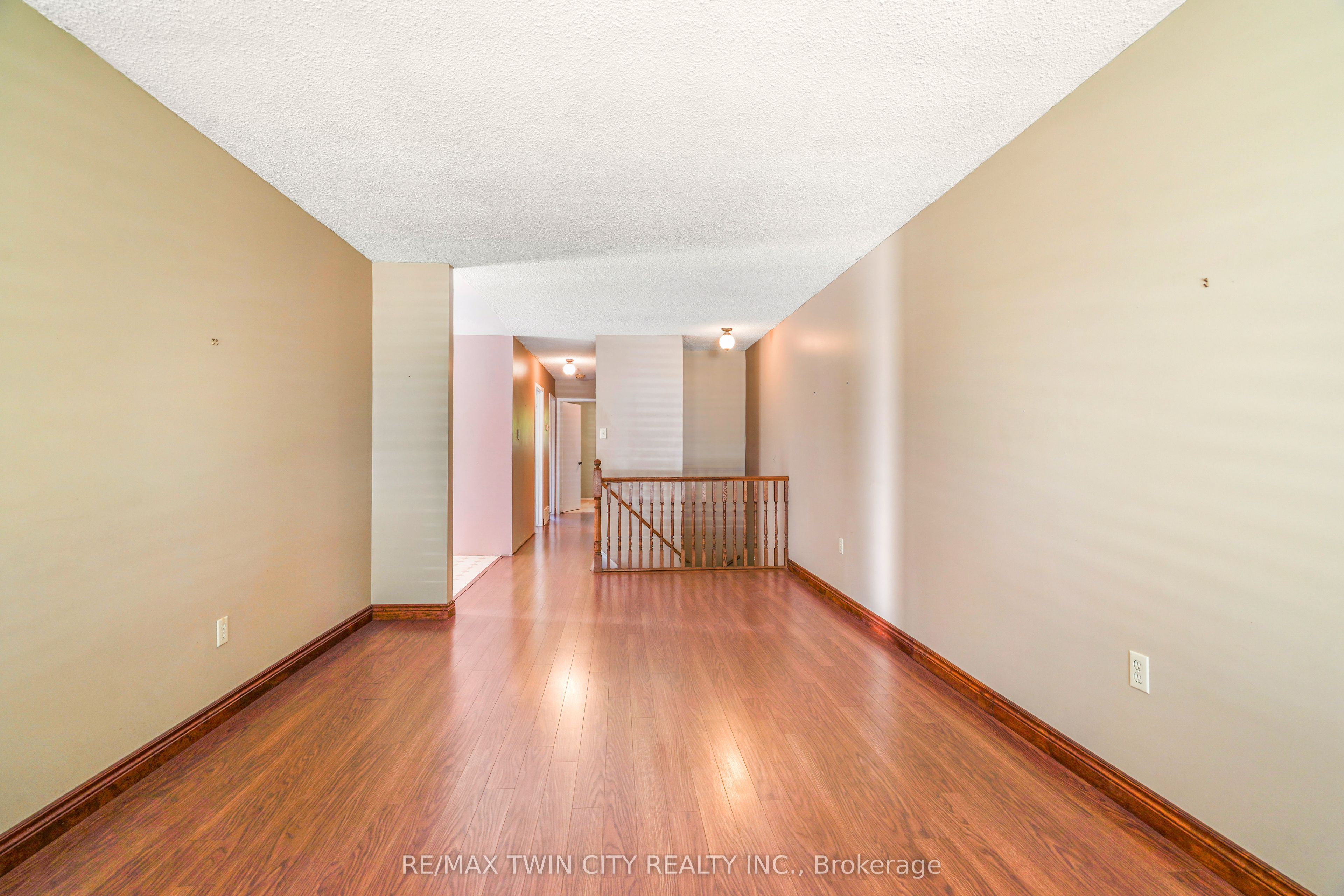 35 Ivanhoe Road Property Photo 8