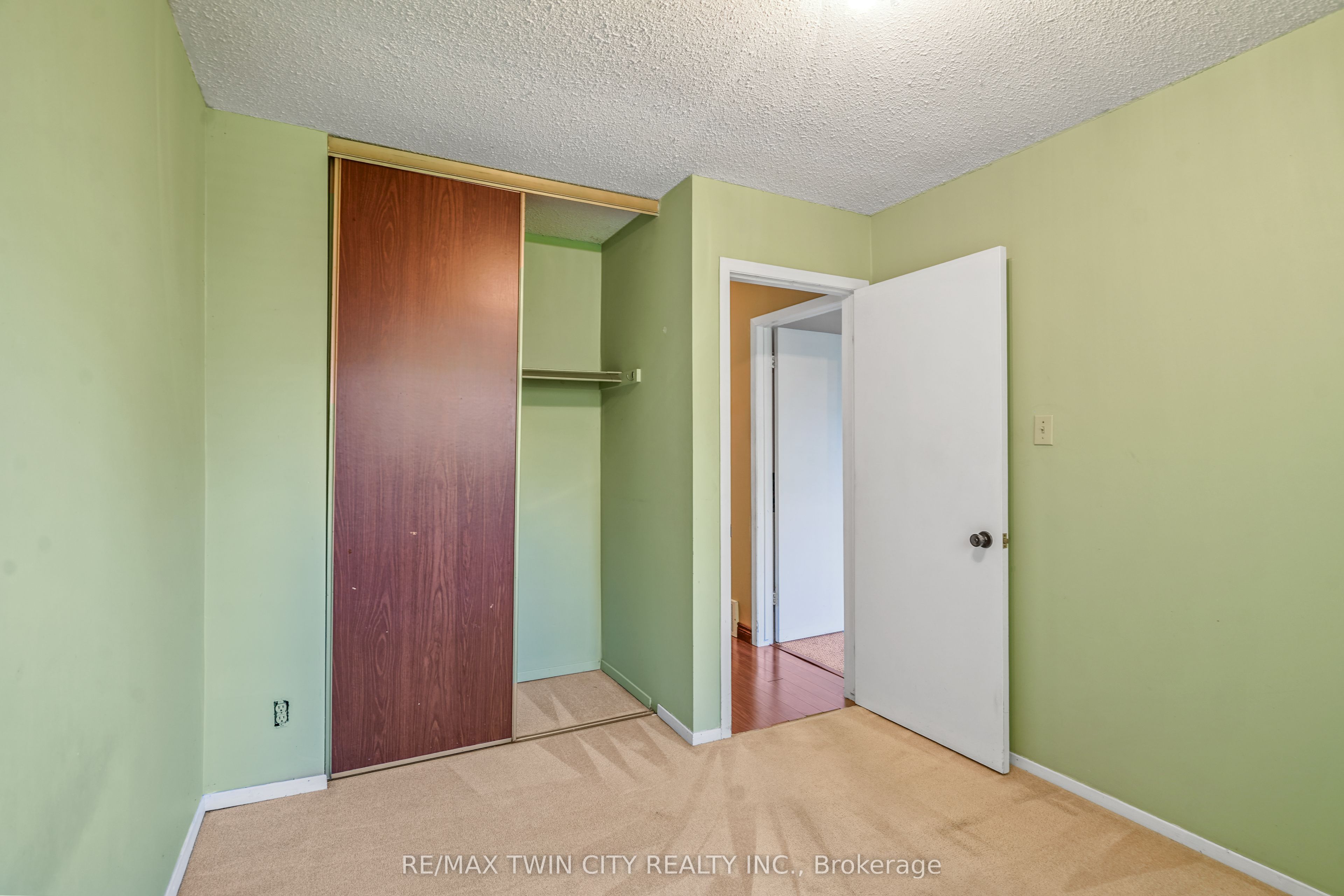 35 Ivanhoe Road Property Photo 22