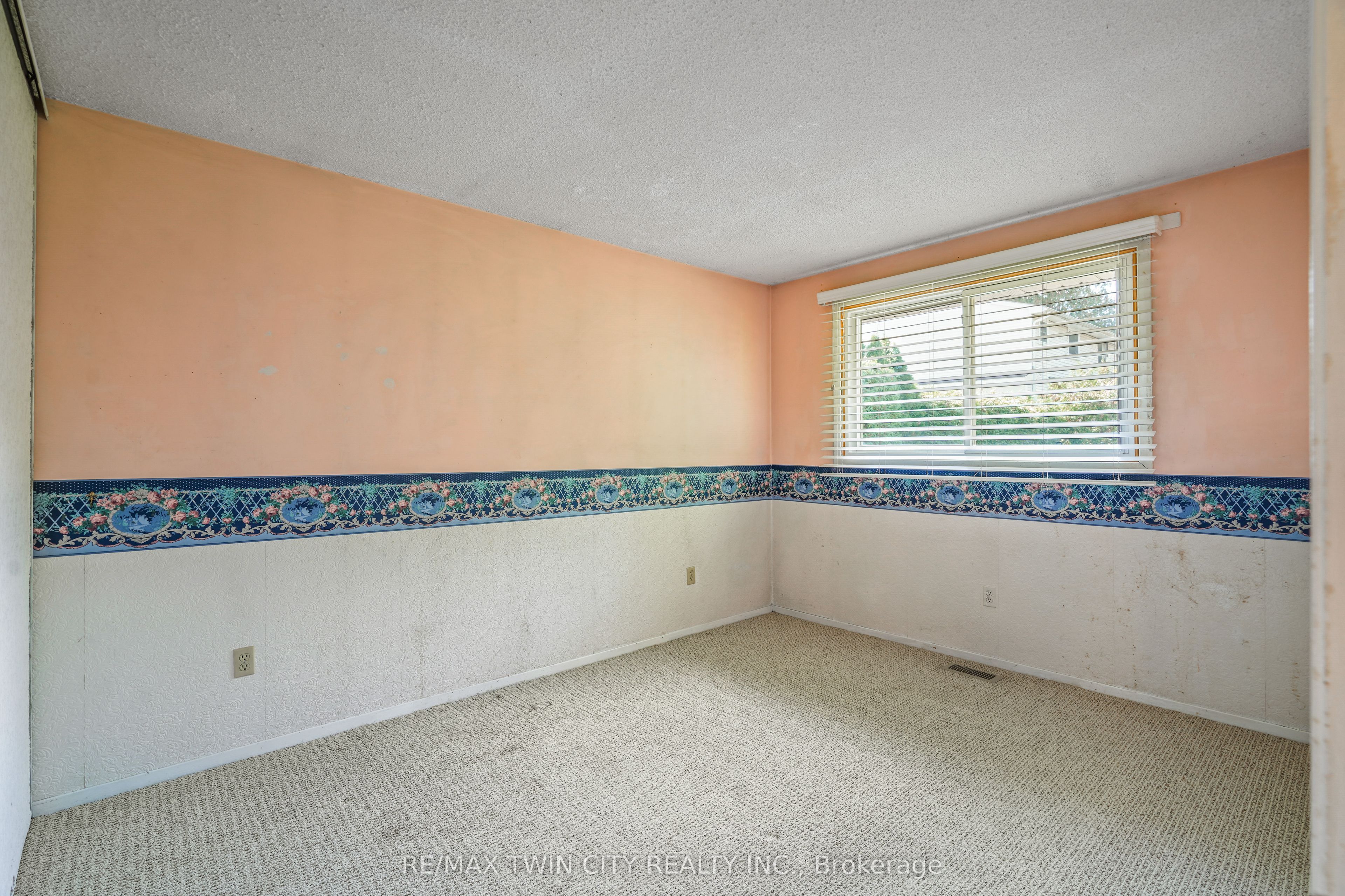 35 Ivanhoe Road Property Photo 24