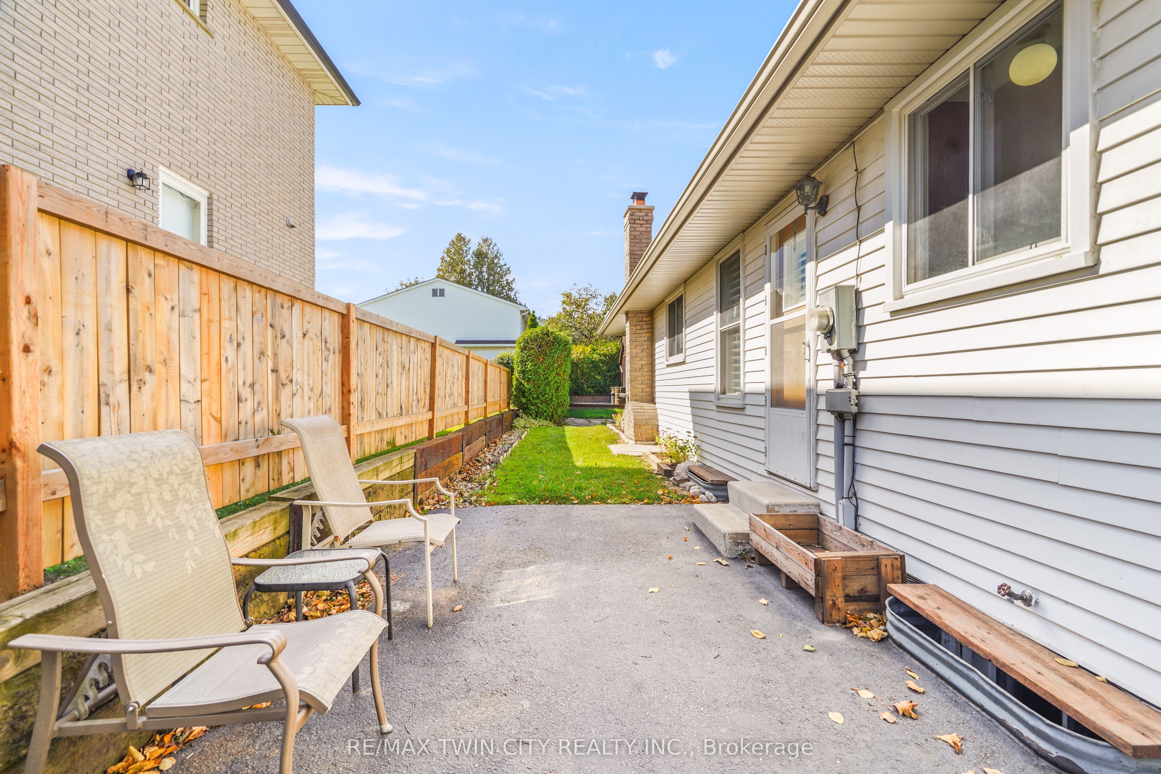 35 Ivanhoe Road Property Photo 34
