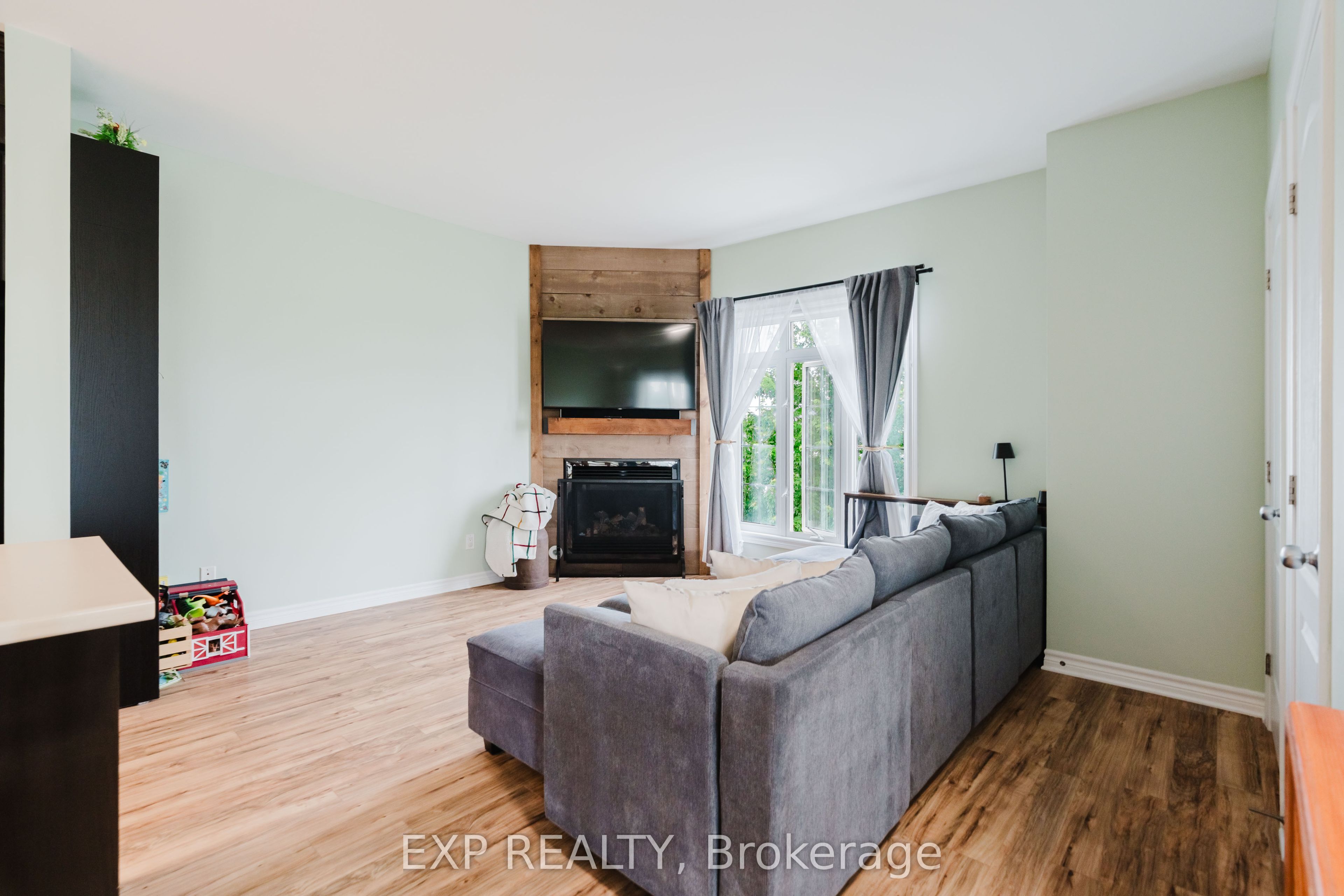 203 Bourdeau Boulevard 3 Property Photo 19