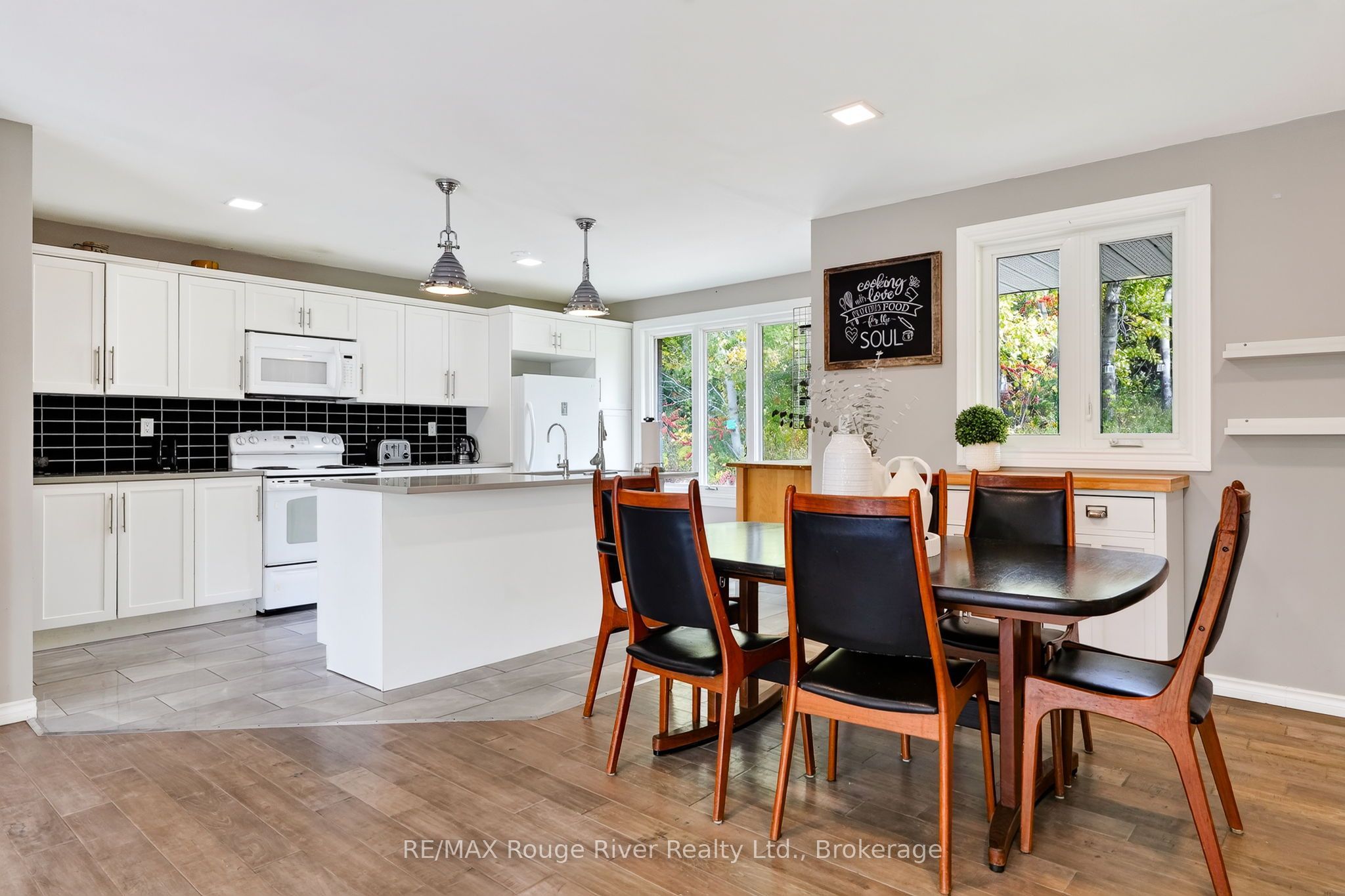 170 Cowie Road Property Photo 14