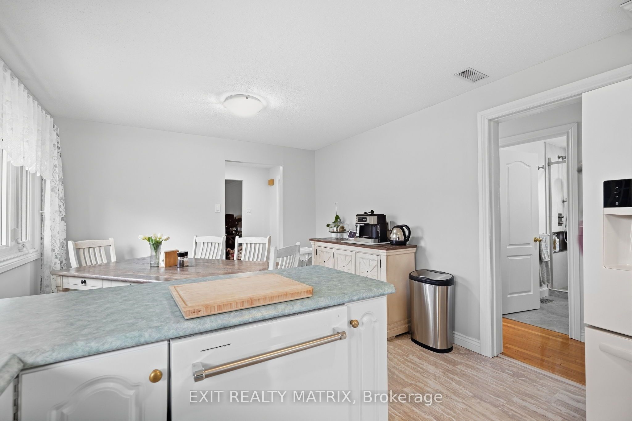499 Gilles Street Property Photo 7