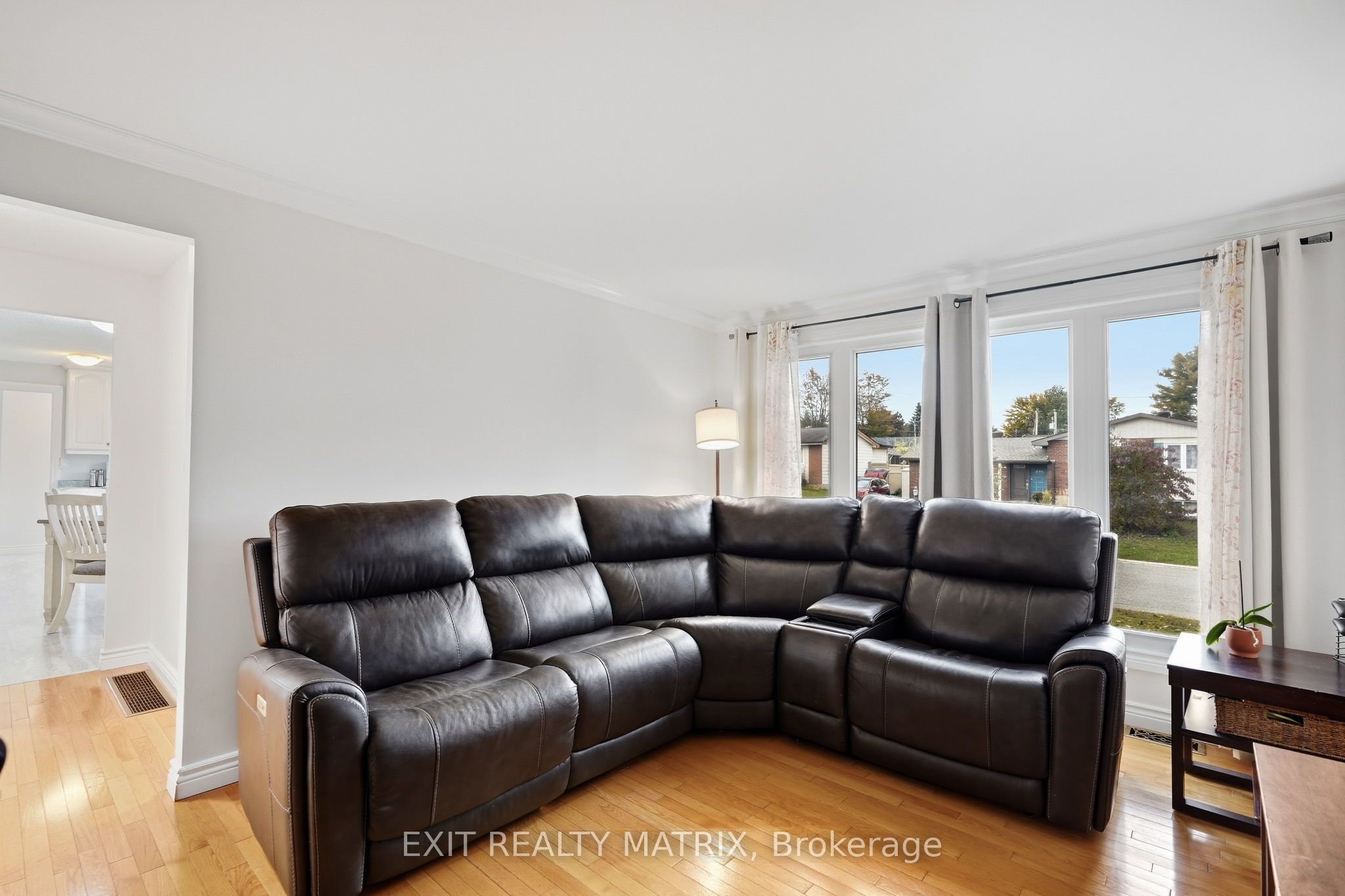 499 Gilles Street Property Photo 13