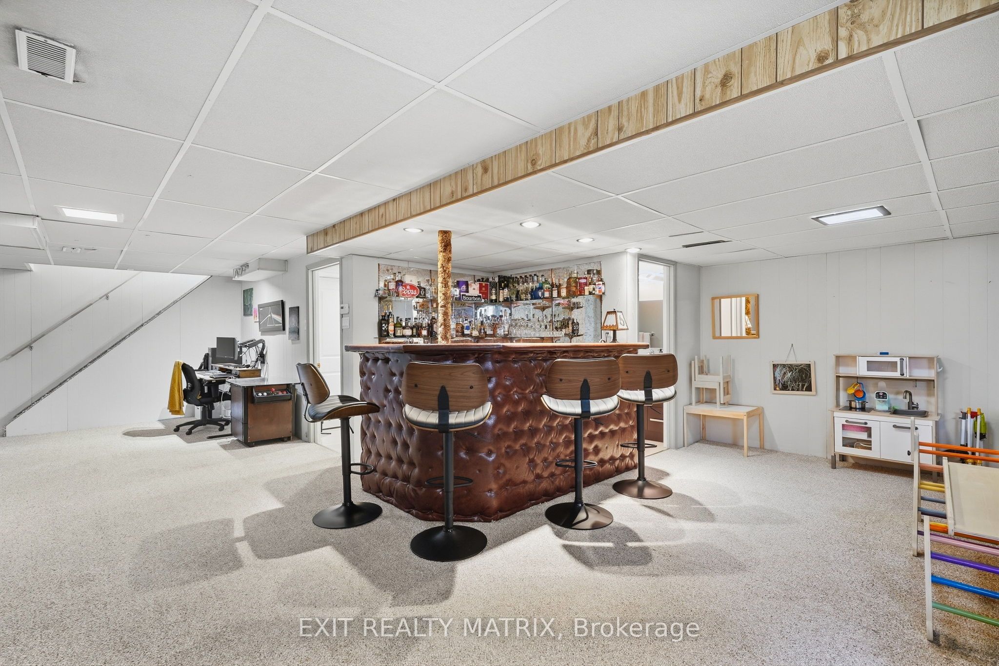 499 Gilles Street Property Photo 20