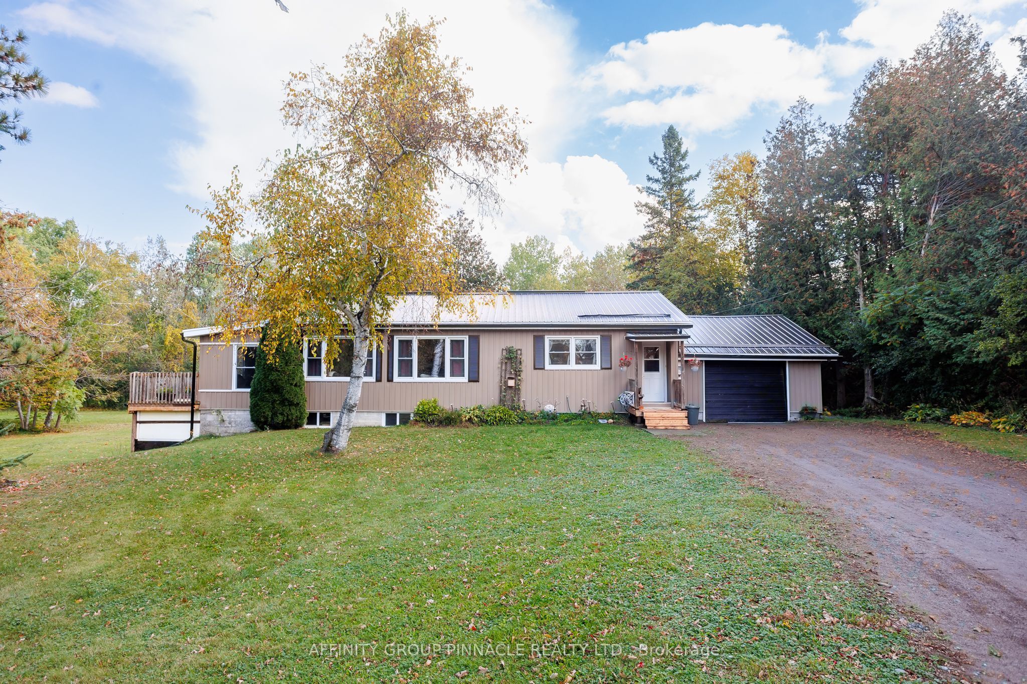 5666 35 Highway Property Photo 1