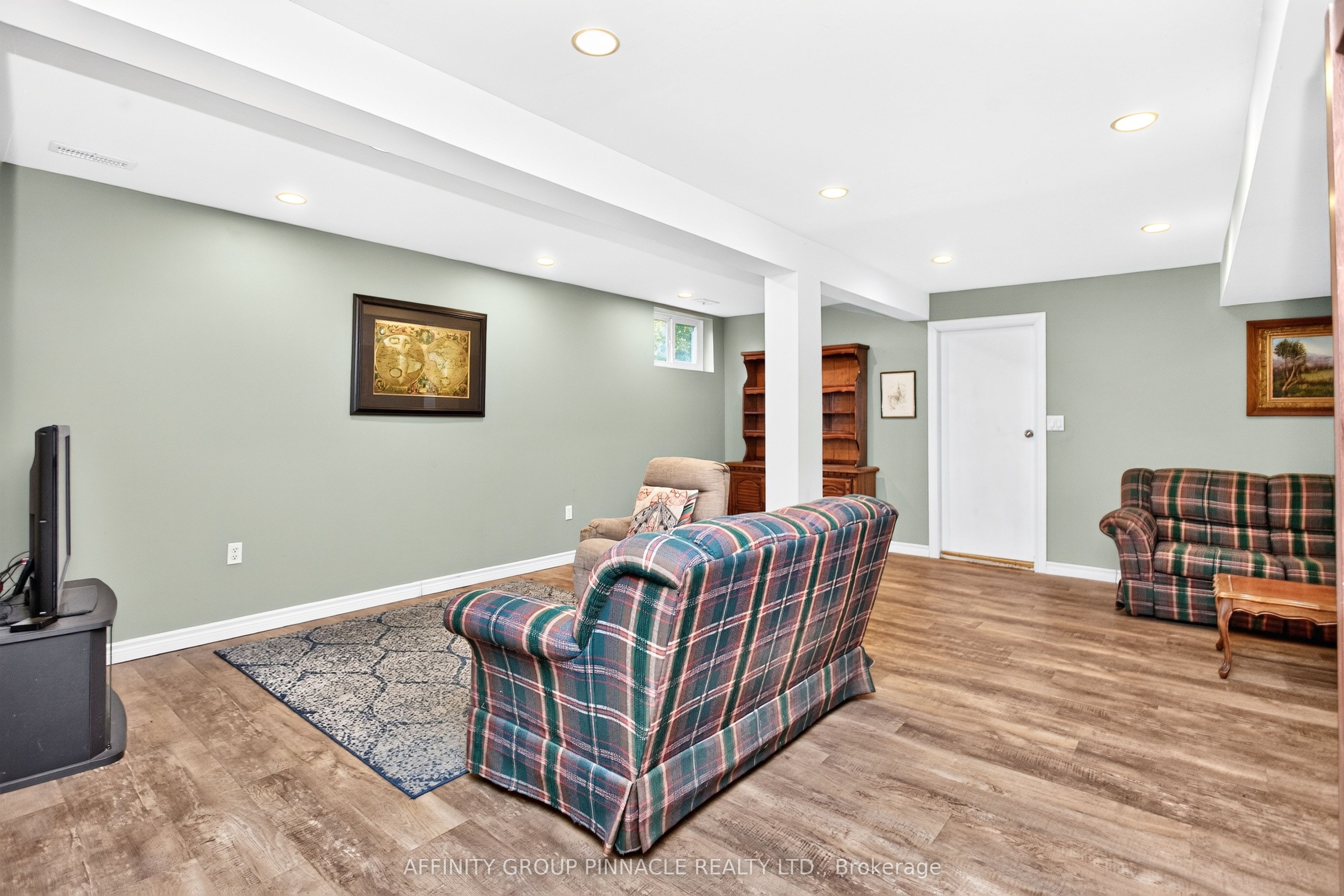 5666 35 Highway Property Photo 22