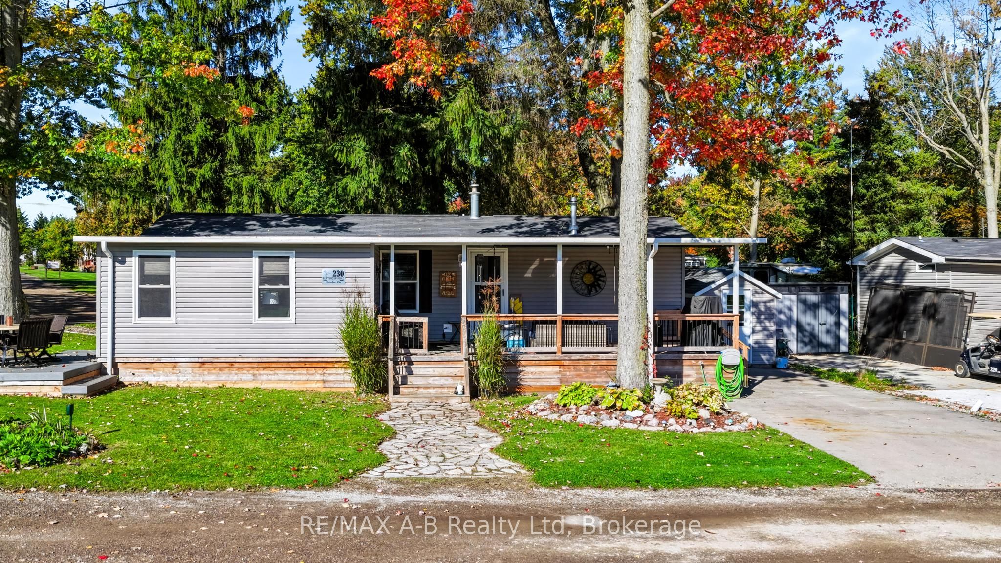 923590 Road 92 Road Property Photo 2