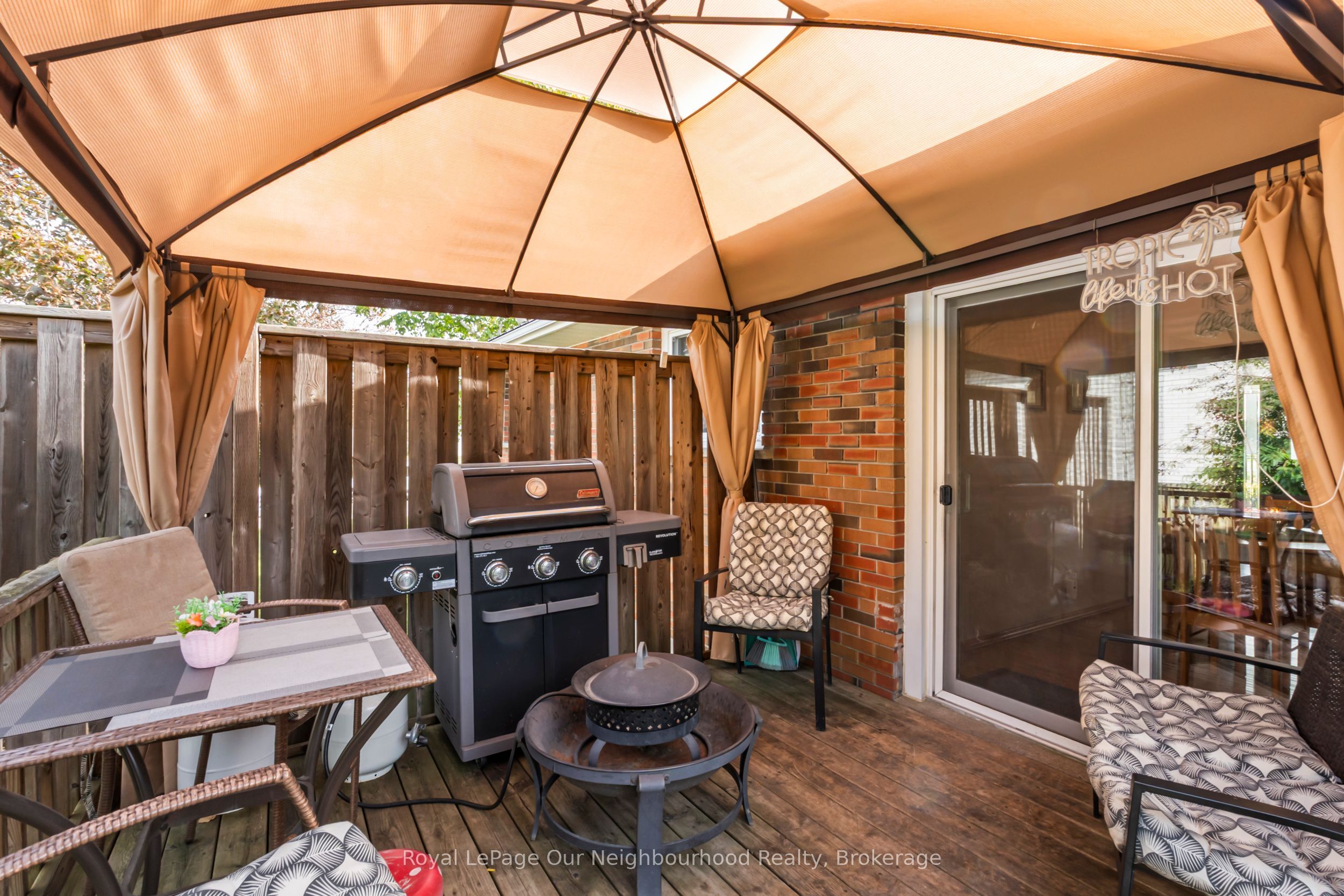 546 Burwash Street Property Photo 14