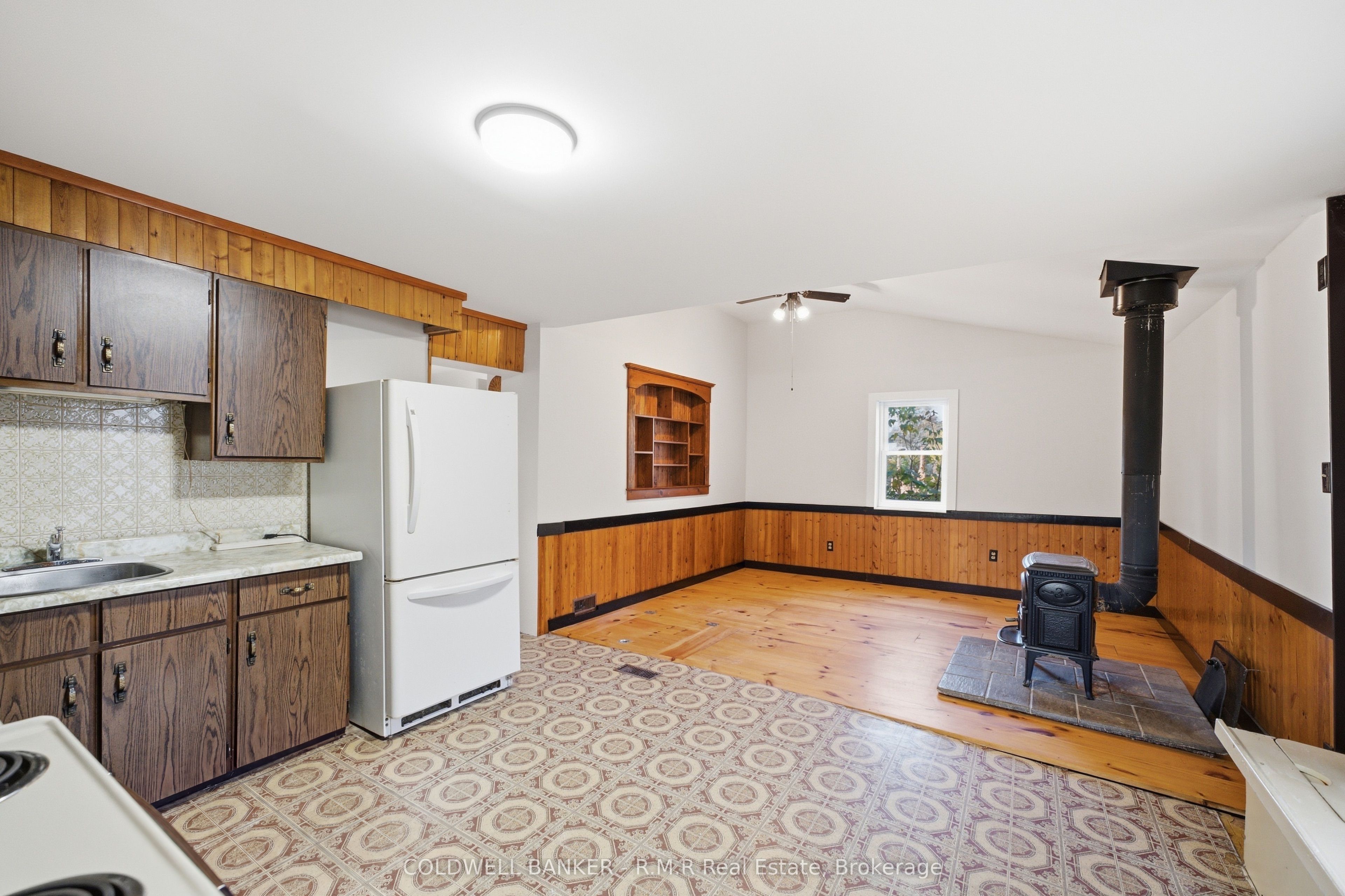 10 Church Street Property Photo 7