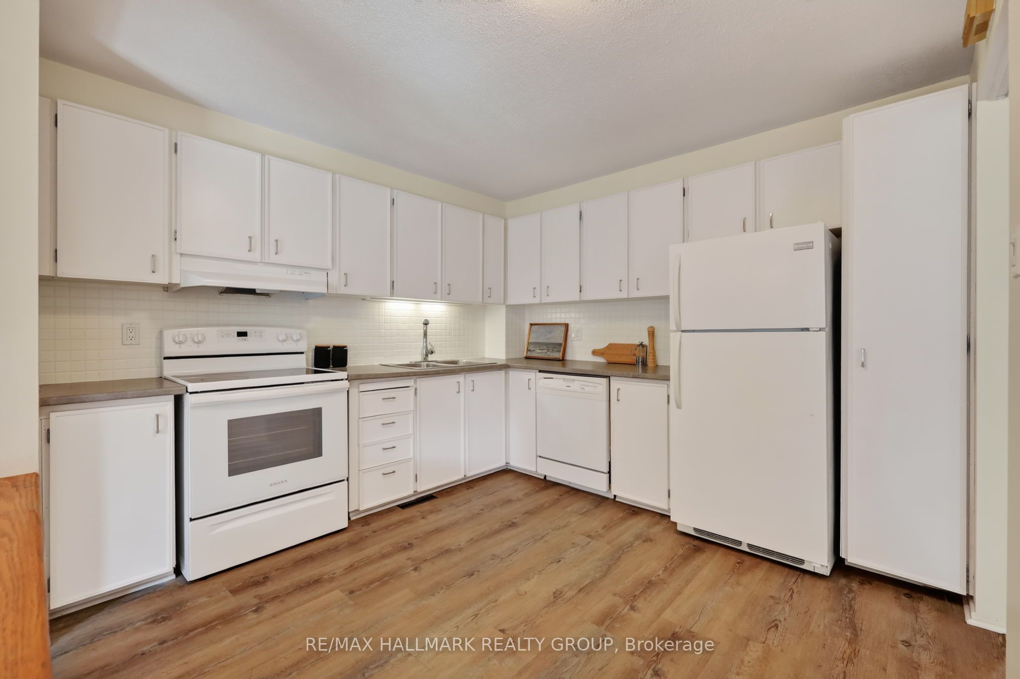 1086 Barwell Avenue Property Photo 16