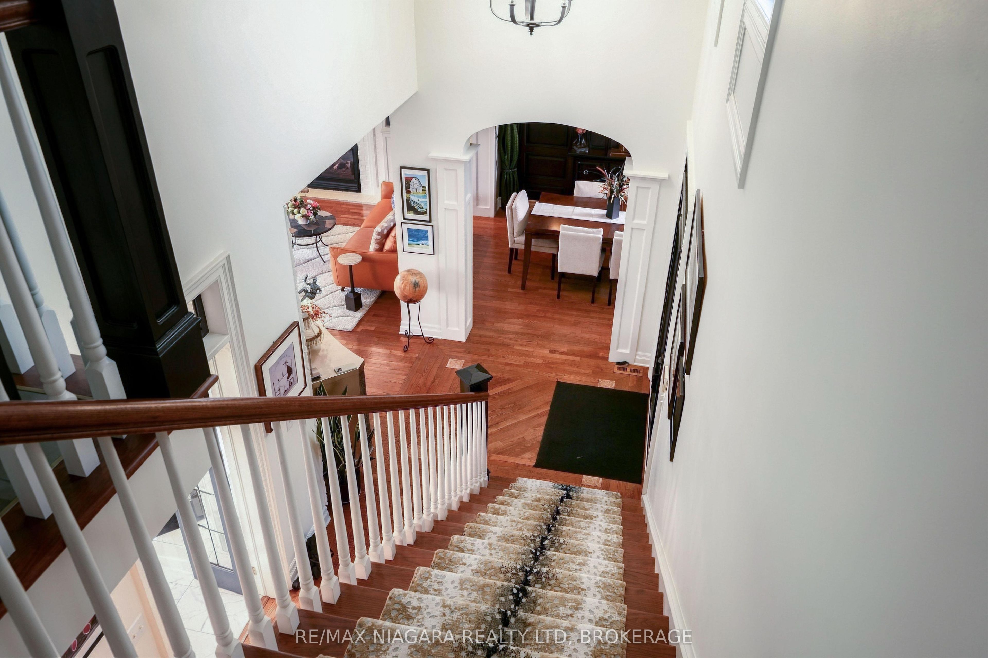655 Charlotte Street Property Photo 22