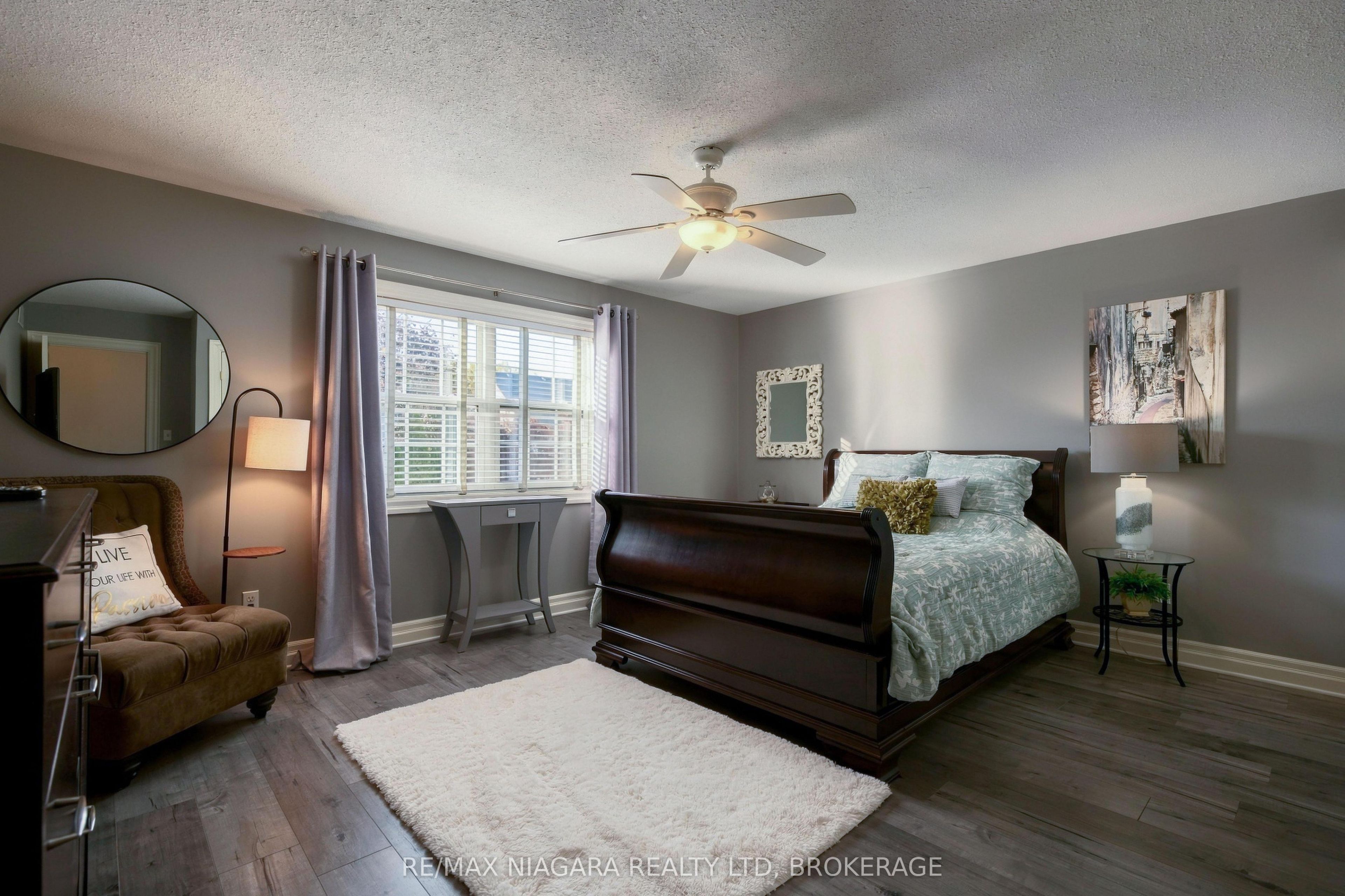 655 Charlotte Street Property Photo 23