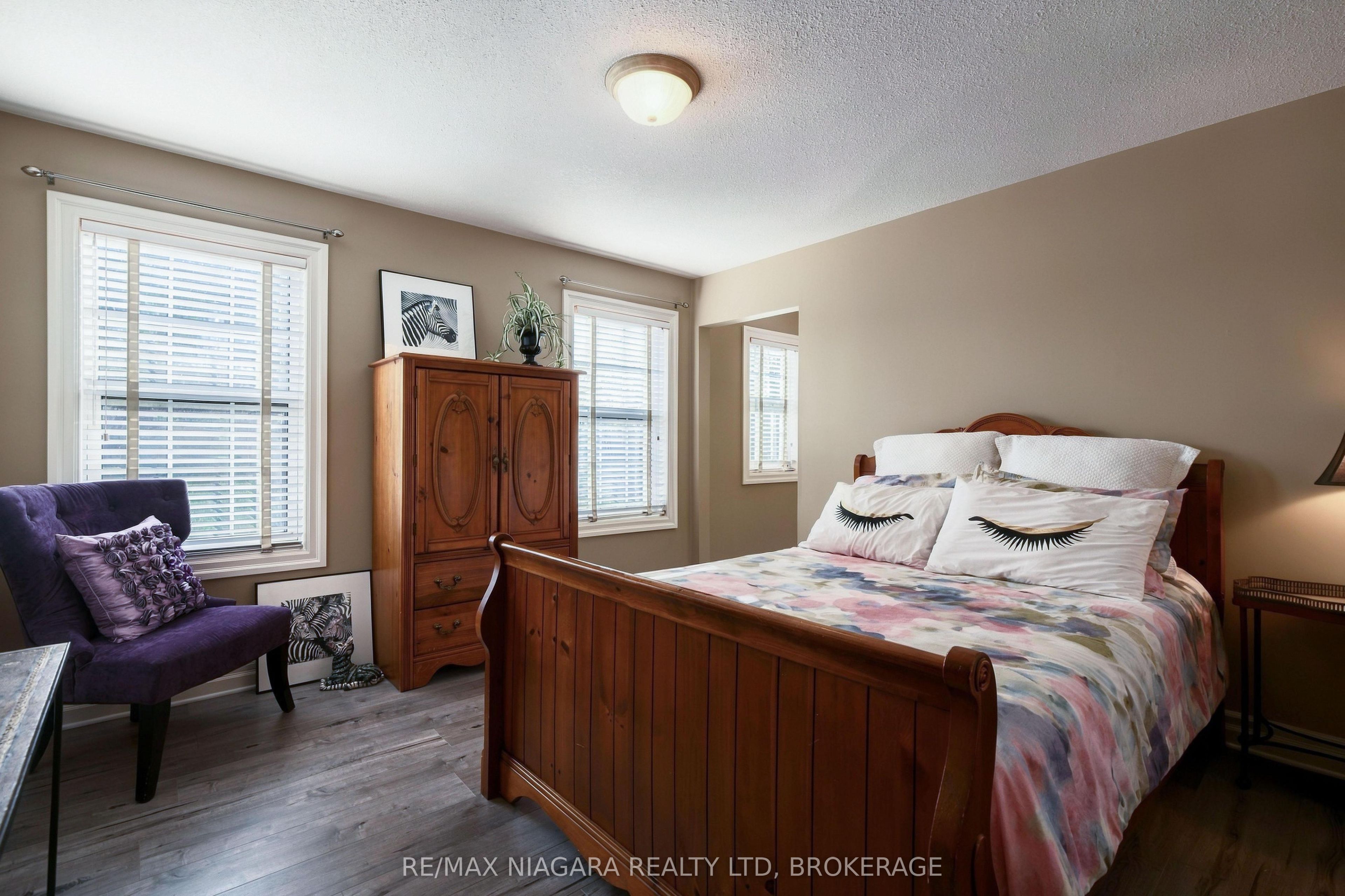 655 Charlotte Street Property Photo 25