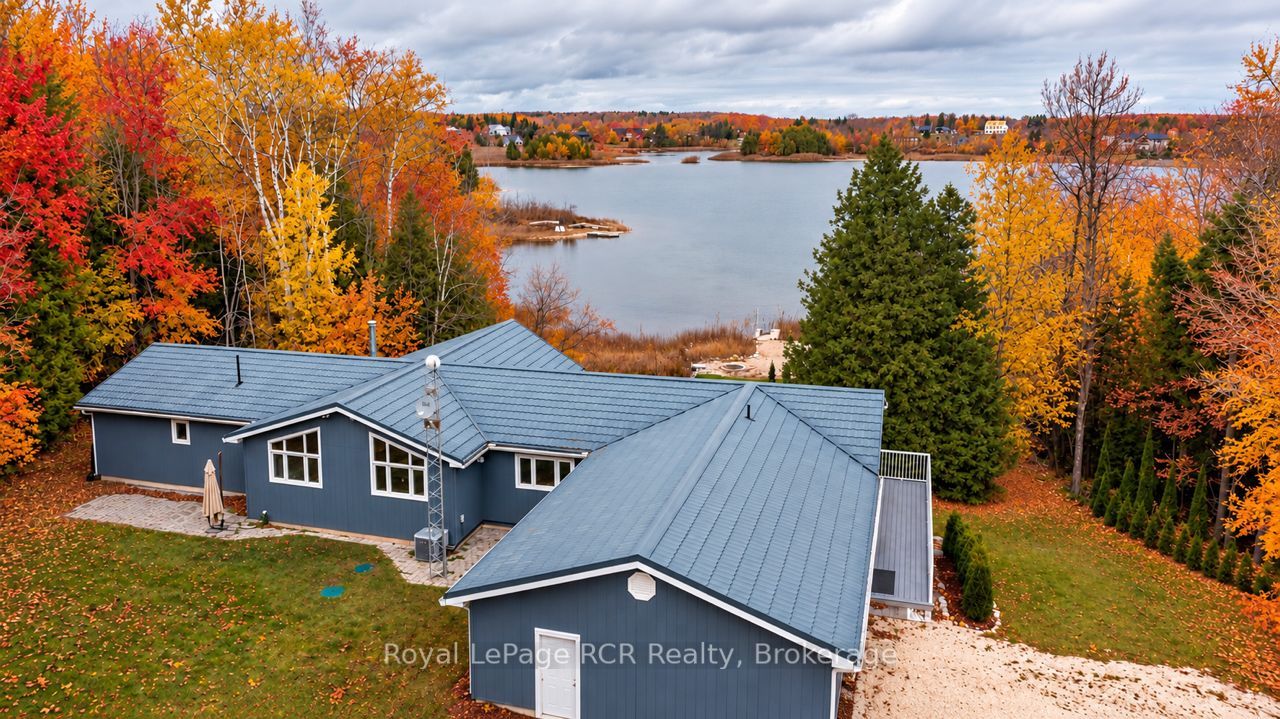 123 Lakeview Road Property Photo 2