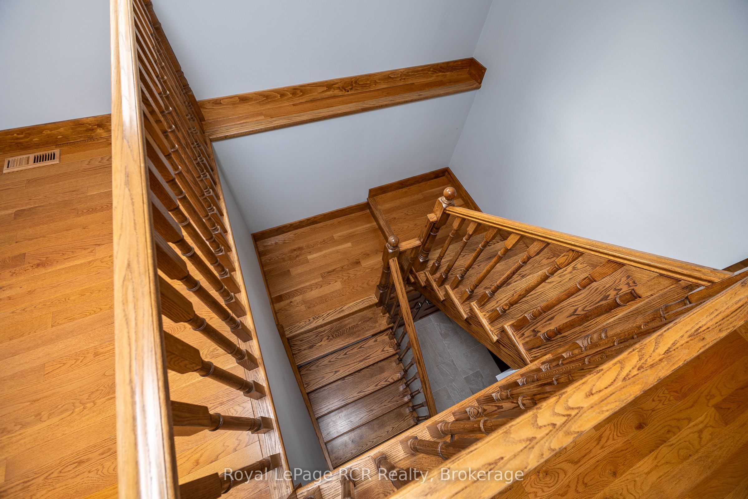 123 Lakeview Road Property Photo 24