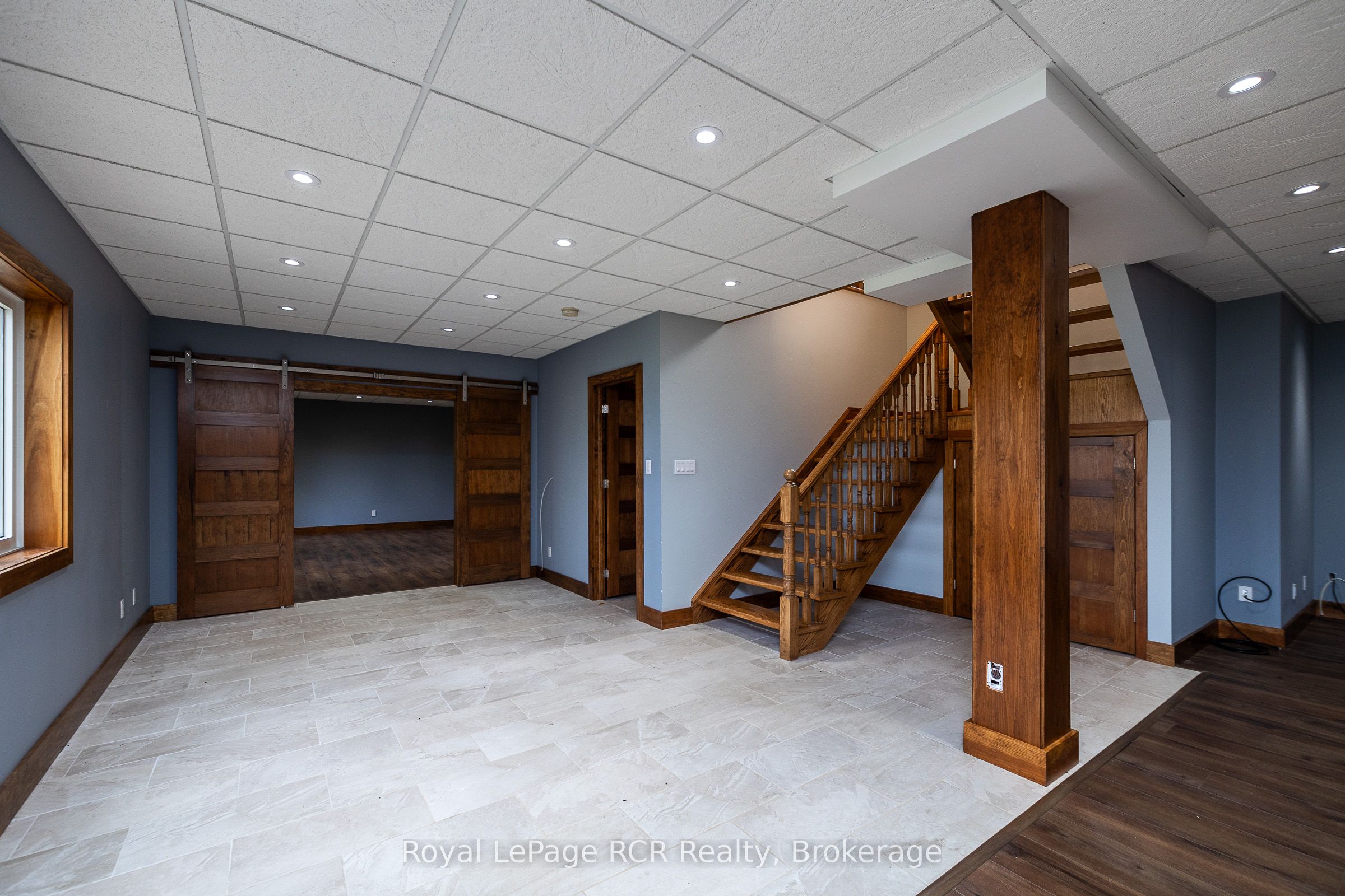 123 Lakeview Road Property Photo 28