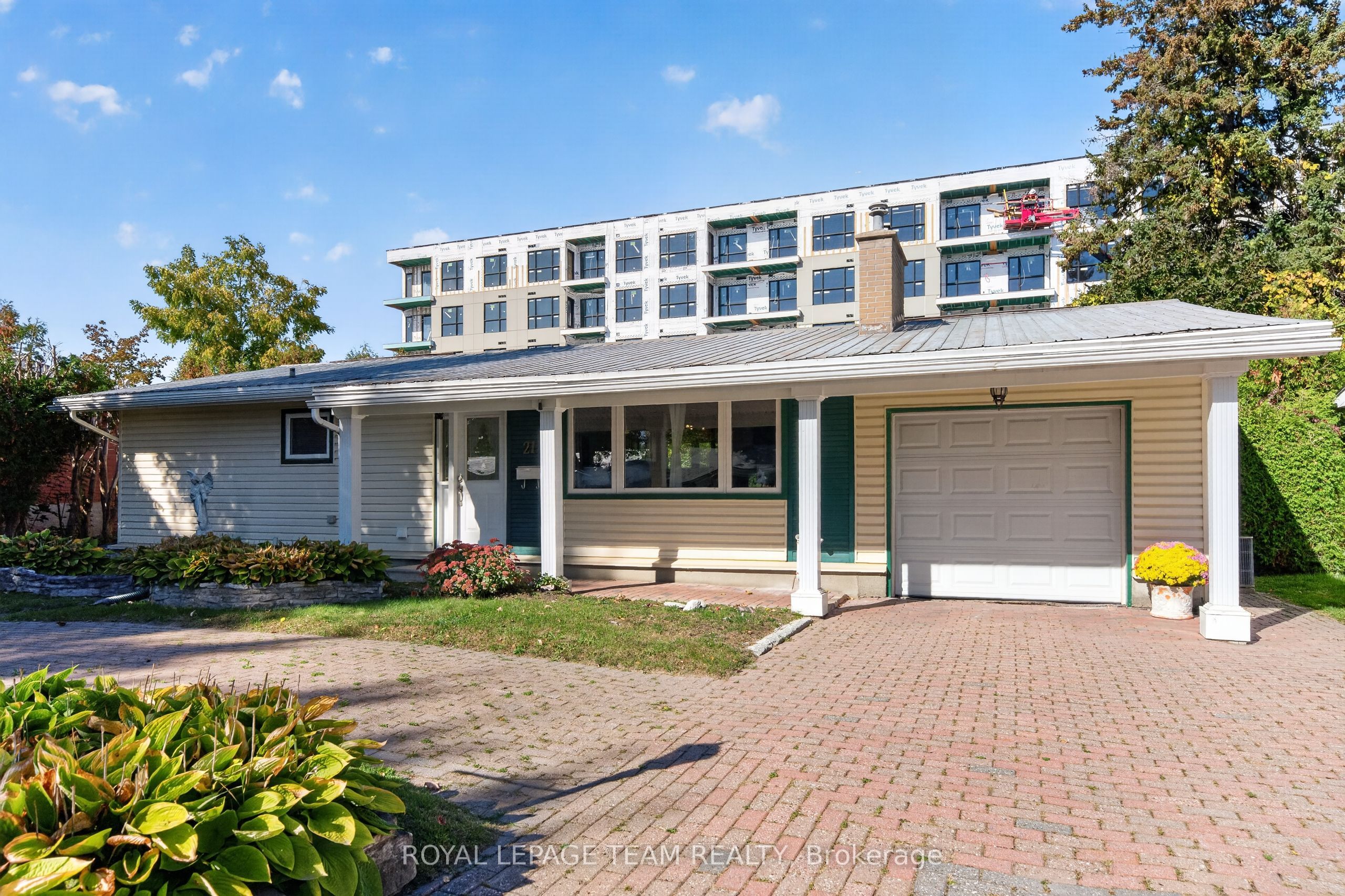 21 Elterwater Avenue Property Photo 1