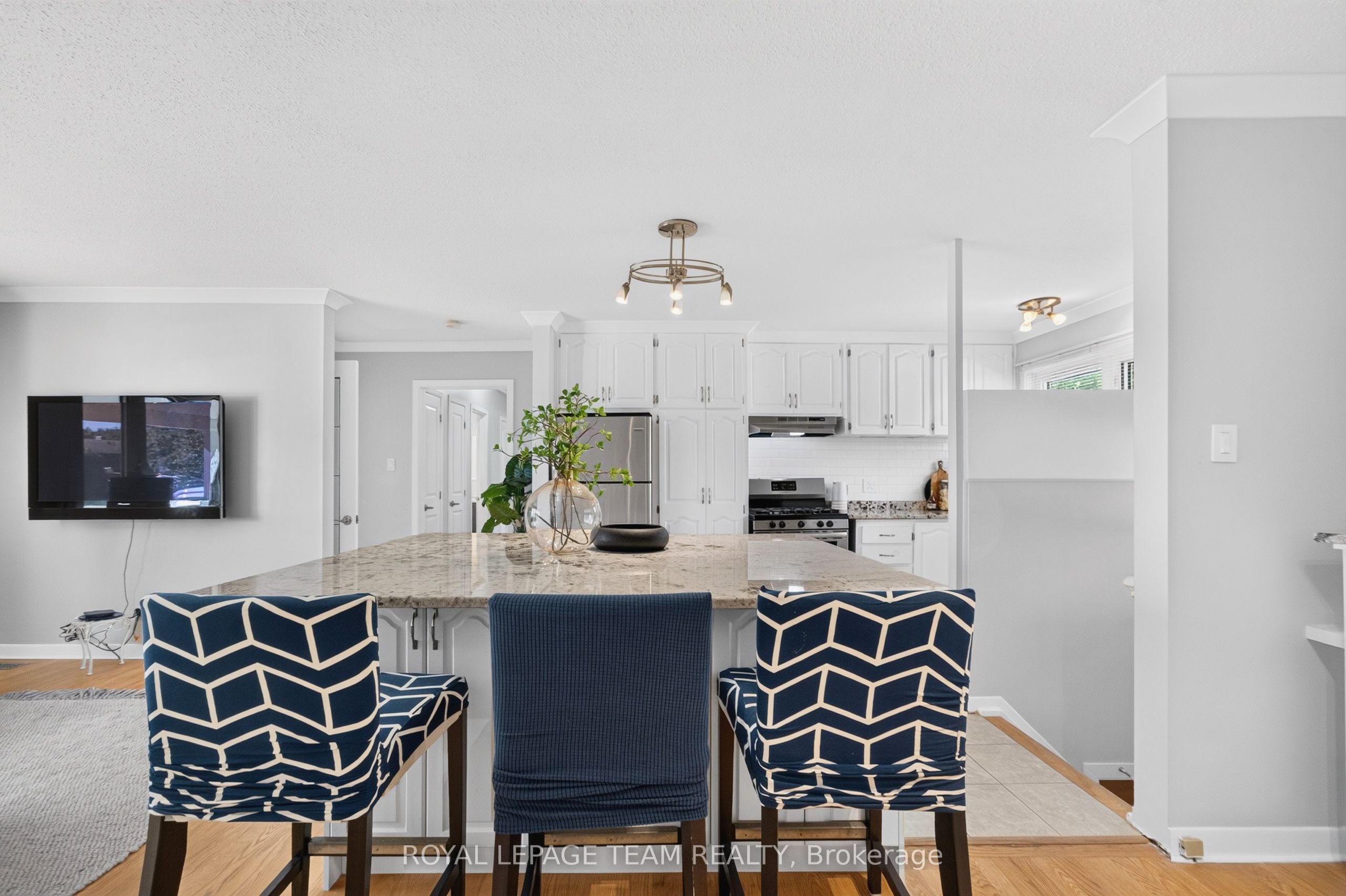 21 Elterwater Avenue Property Photo 11