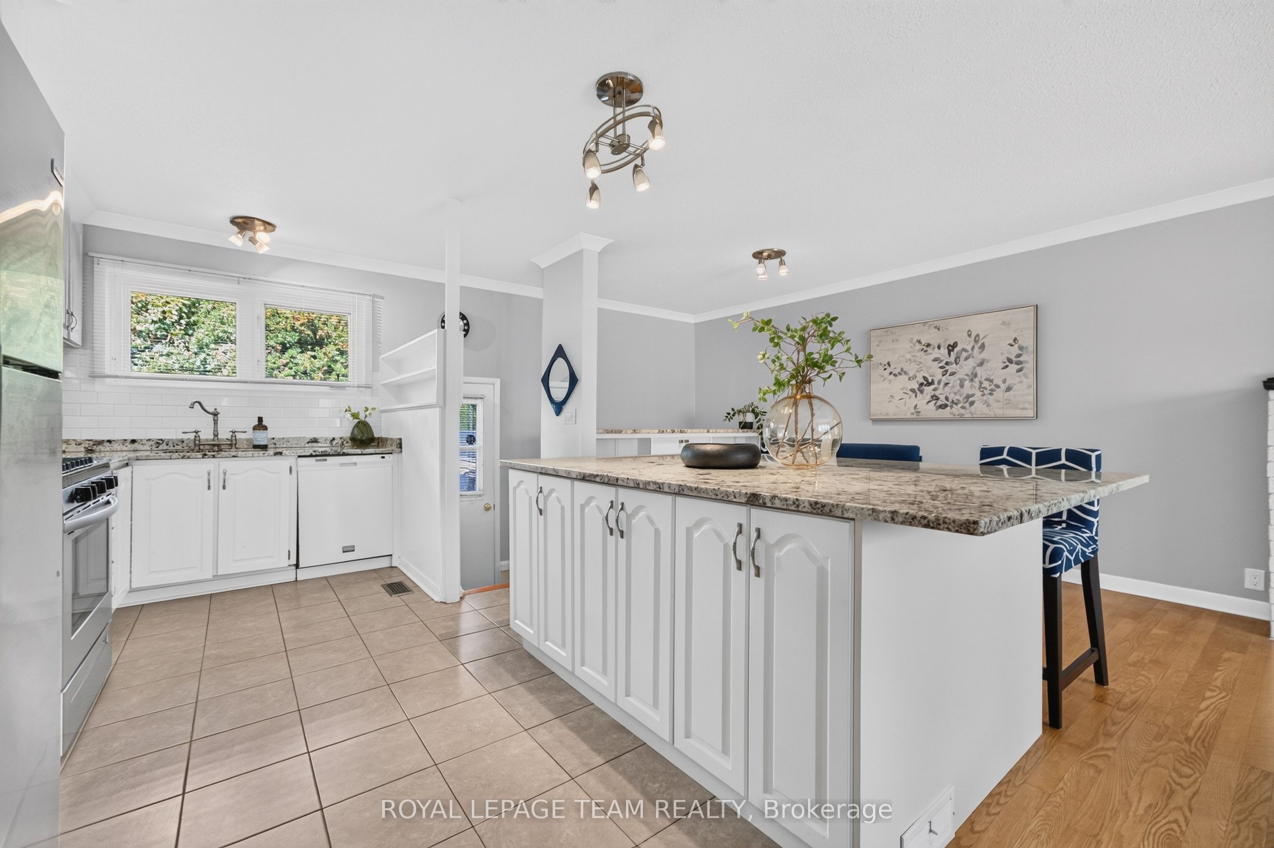 21 Elterwater Avenue Property Photo 14