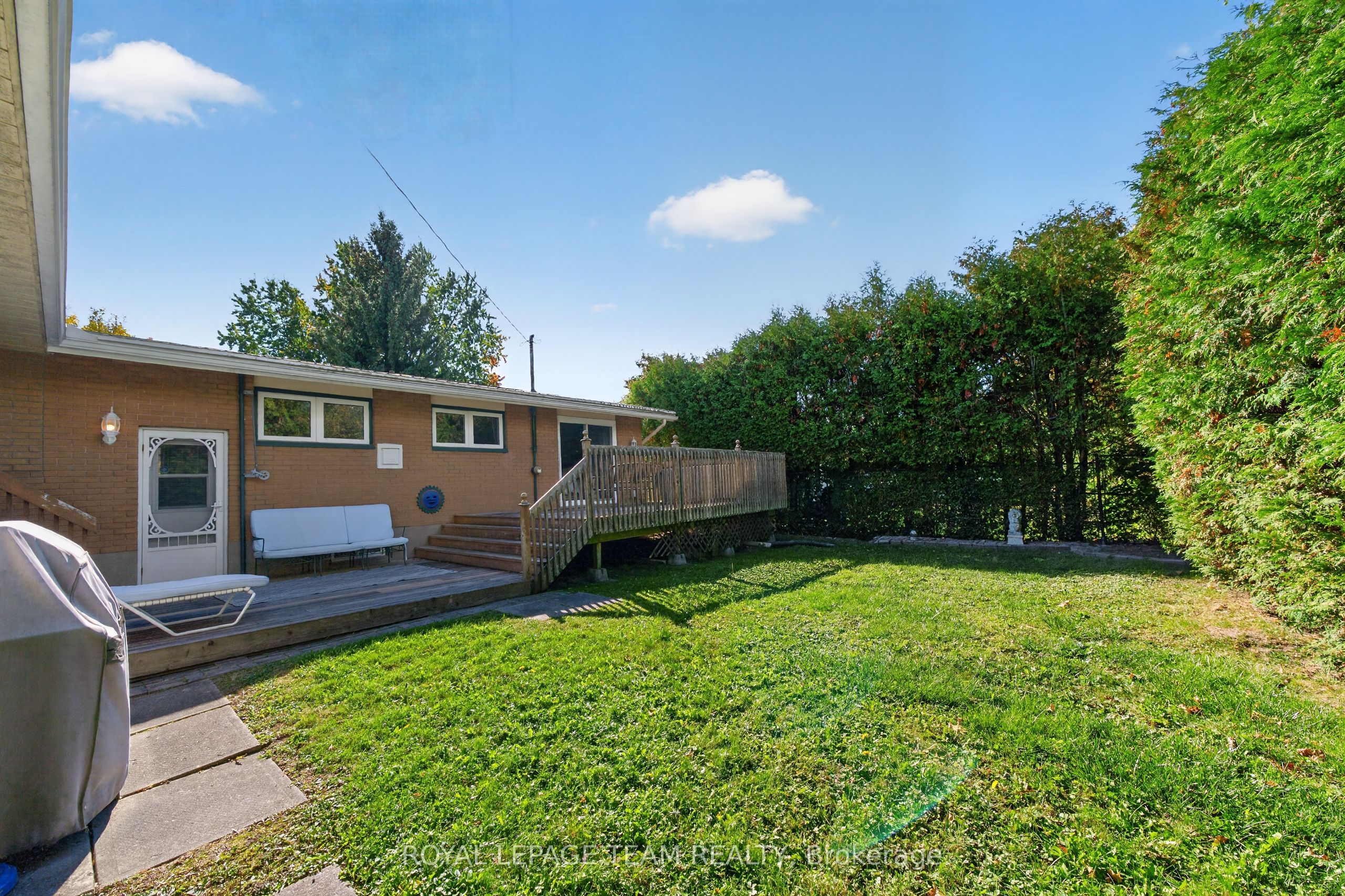 21 Elterwater Avenue Property Photo 29