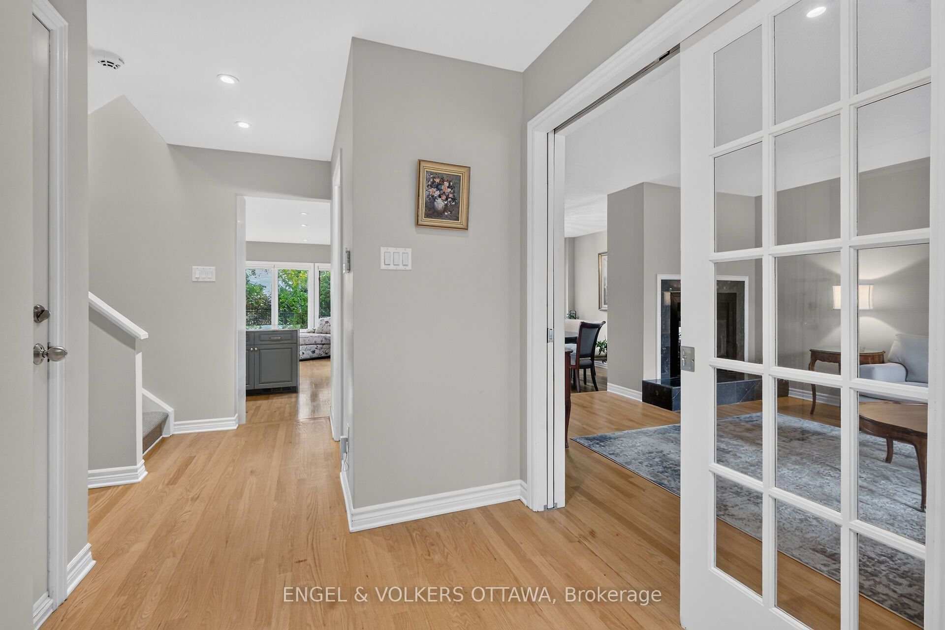 628 Byron Avenue Property Photo 6