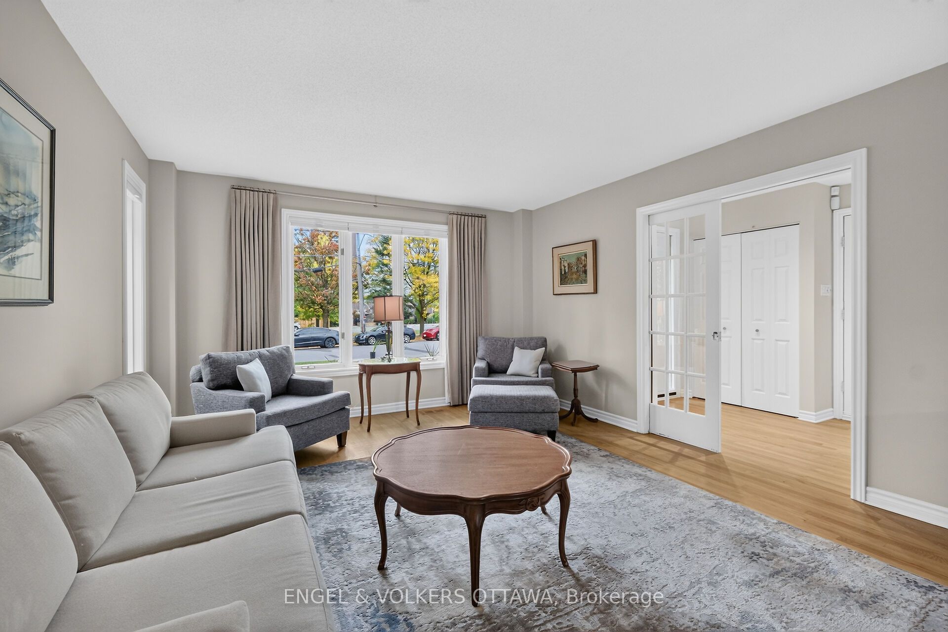 628 Byron Avenue Property Photo 10