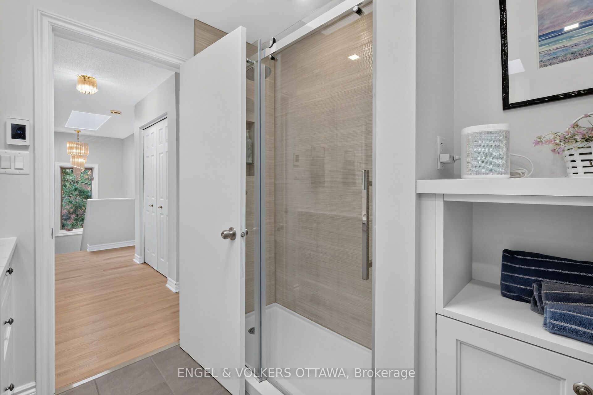 628 Byron Avenue Property Photo 35