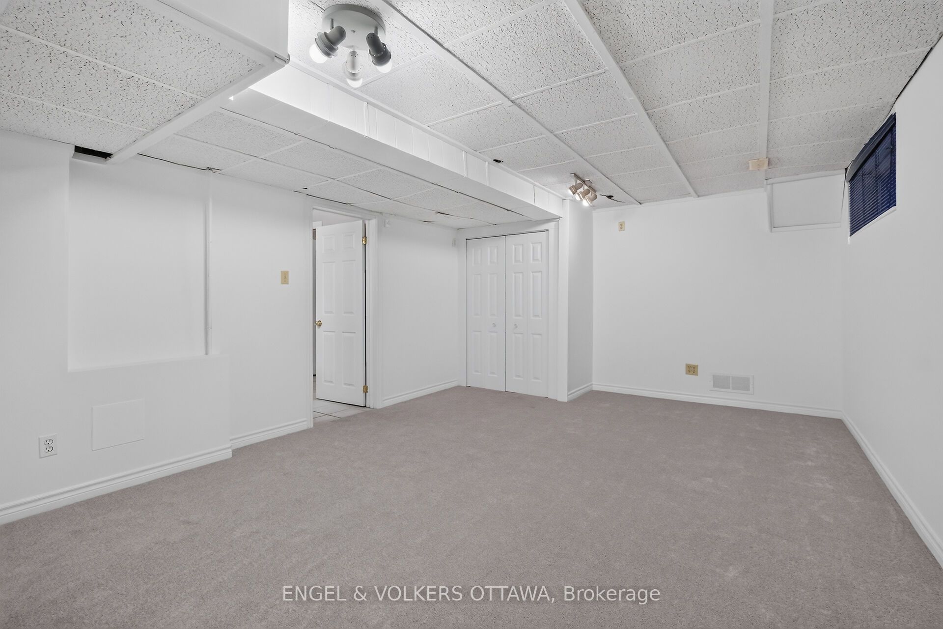 628 Byron Avenue Property Photo 39